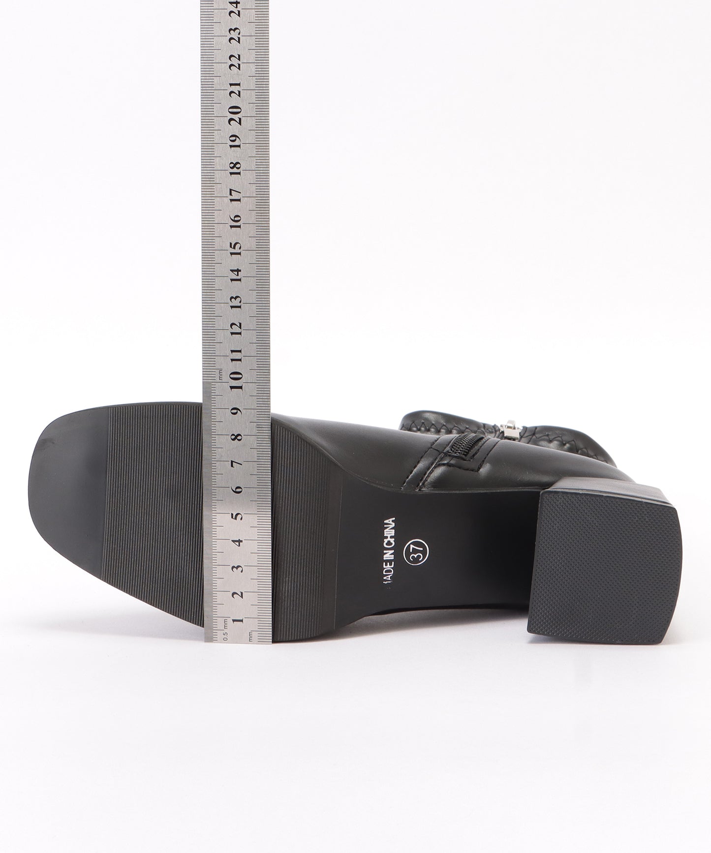 レザー調スクエアチャンキーショートブーツ