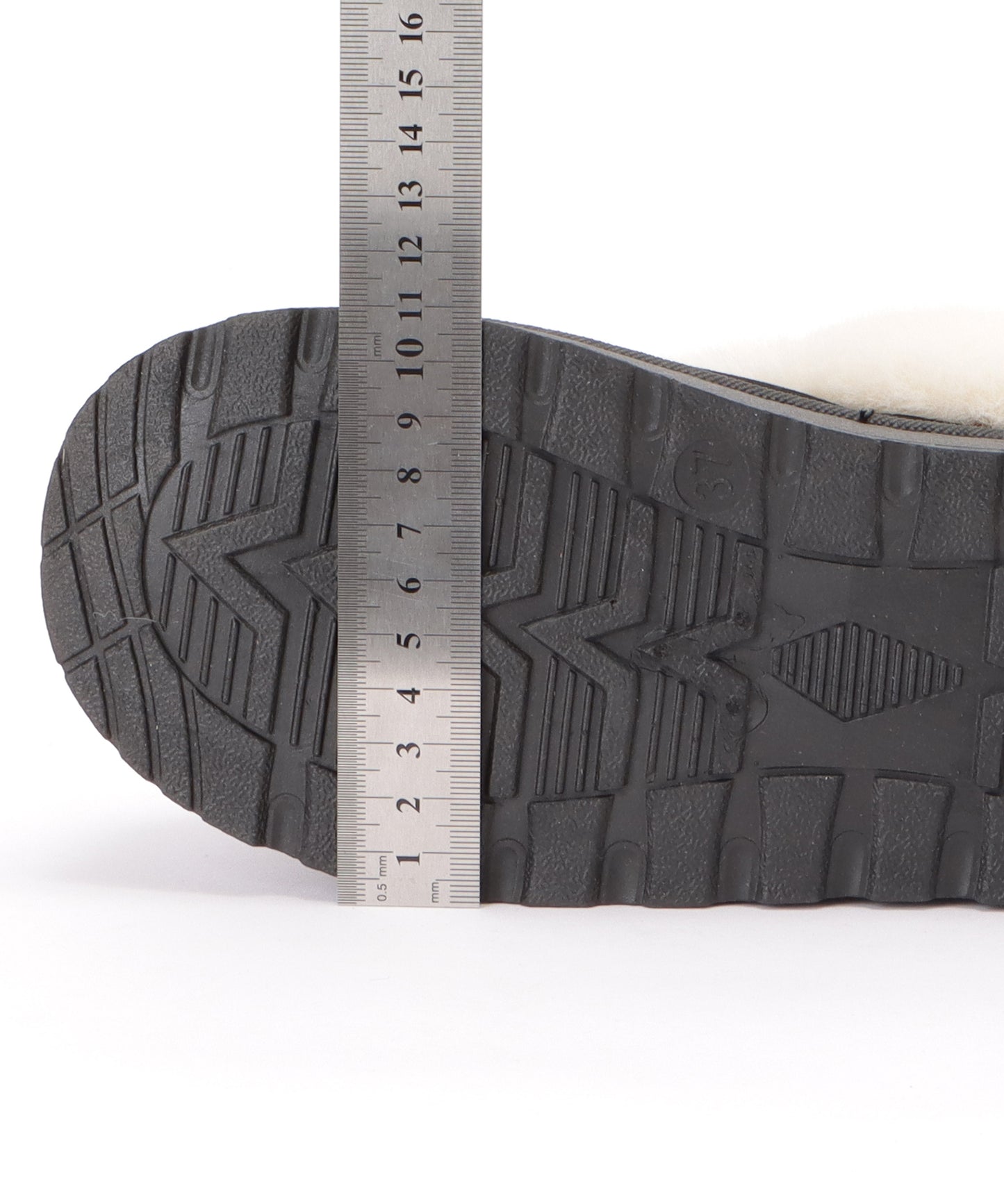 ムートン風ボア付きボリュームショートブーツ