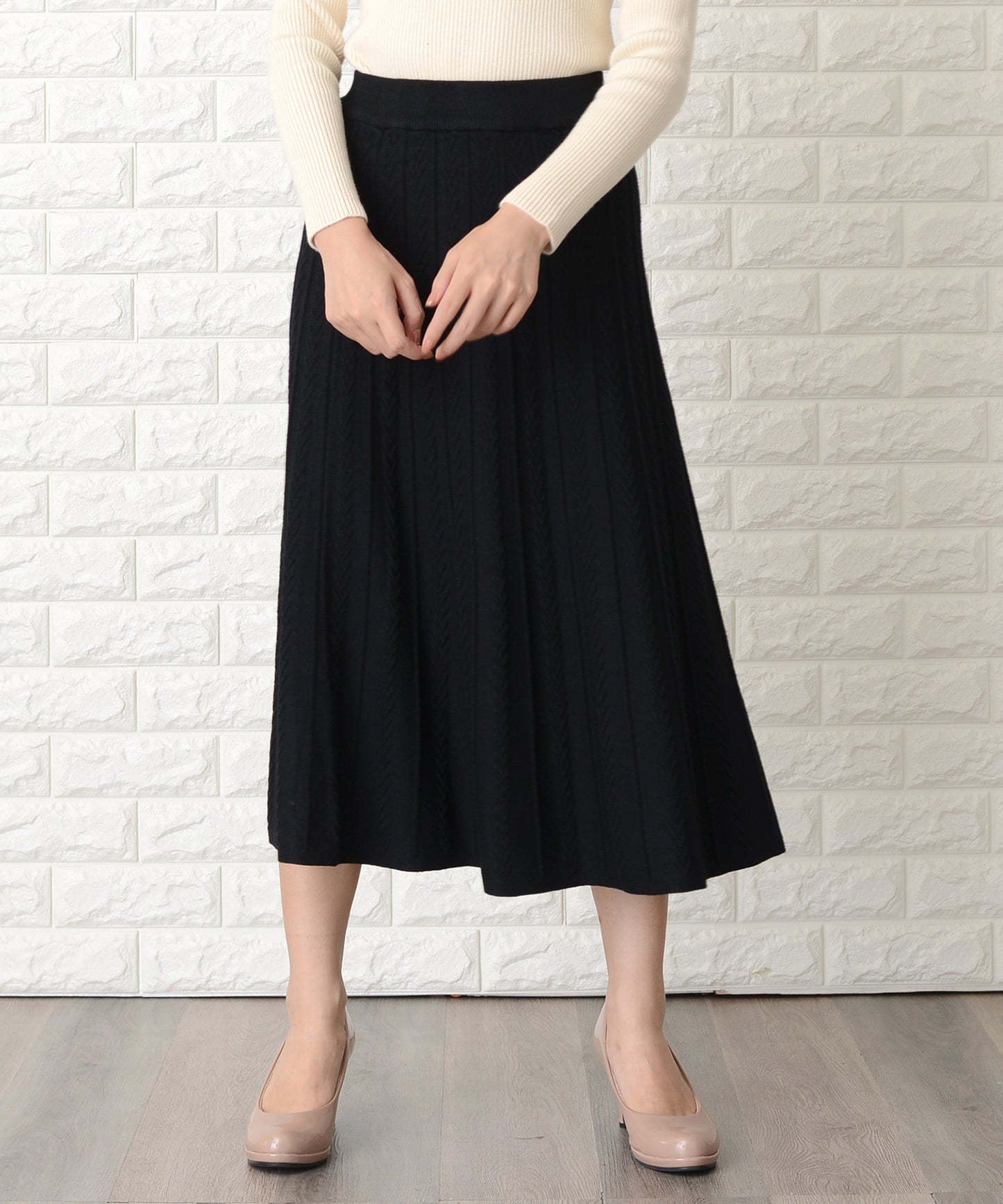 ケーブルニットロングスカート