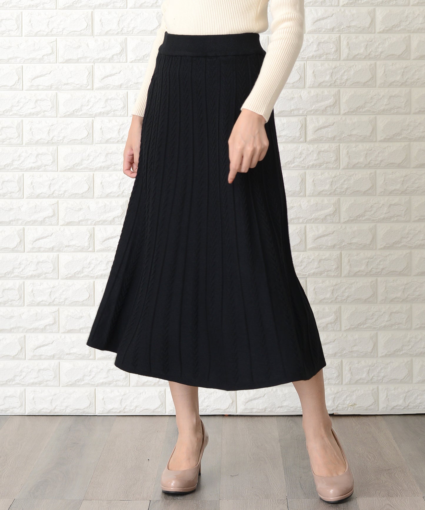 ケーブルニットロングスカート