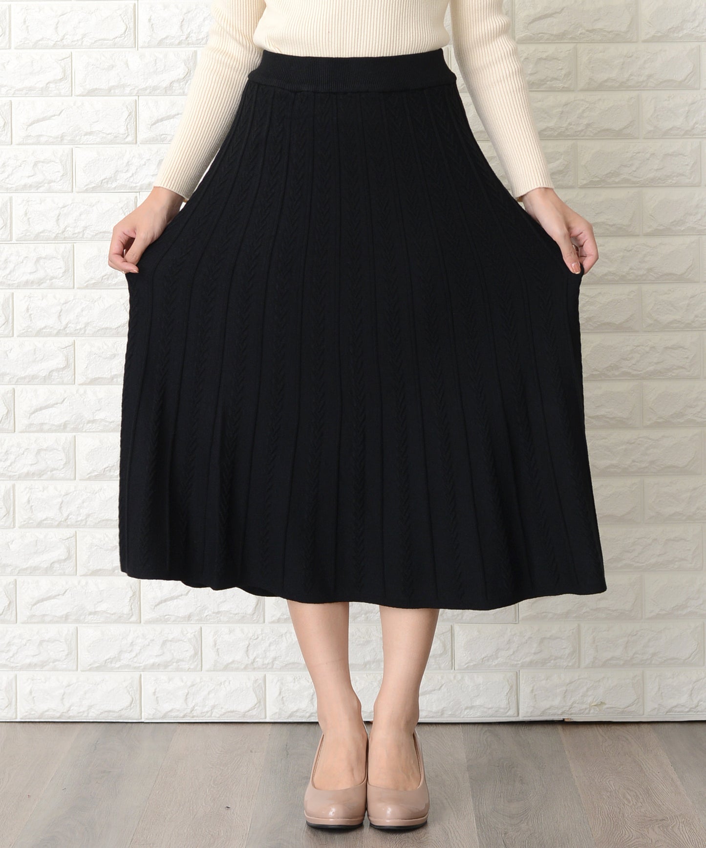 ケーブルニットロングスカート