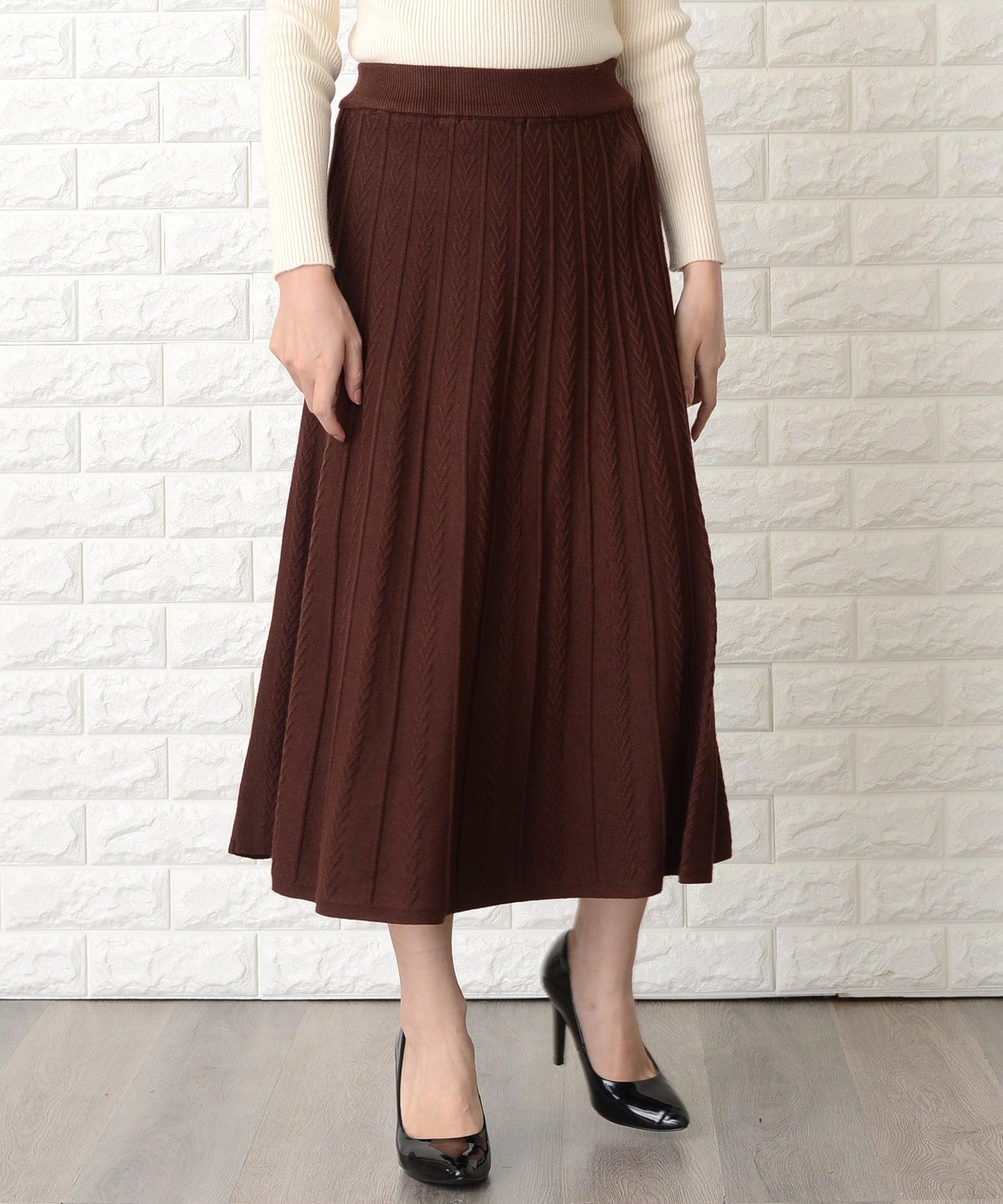 ケーブルニットロングスカート
