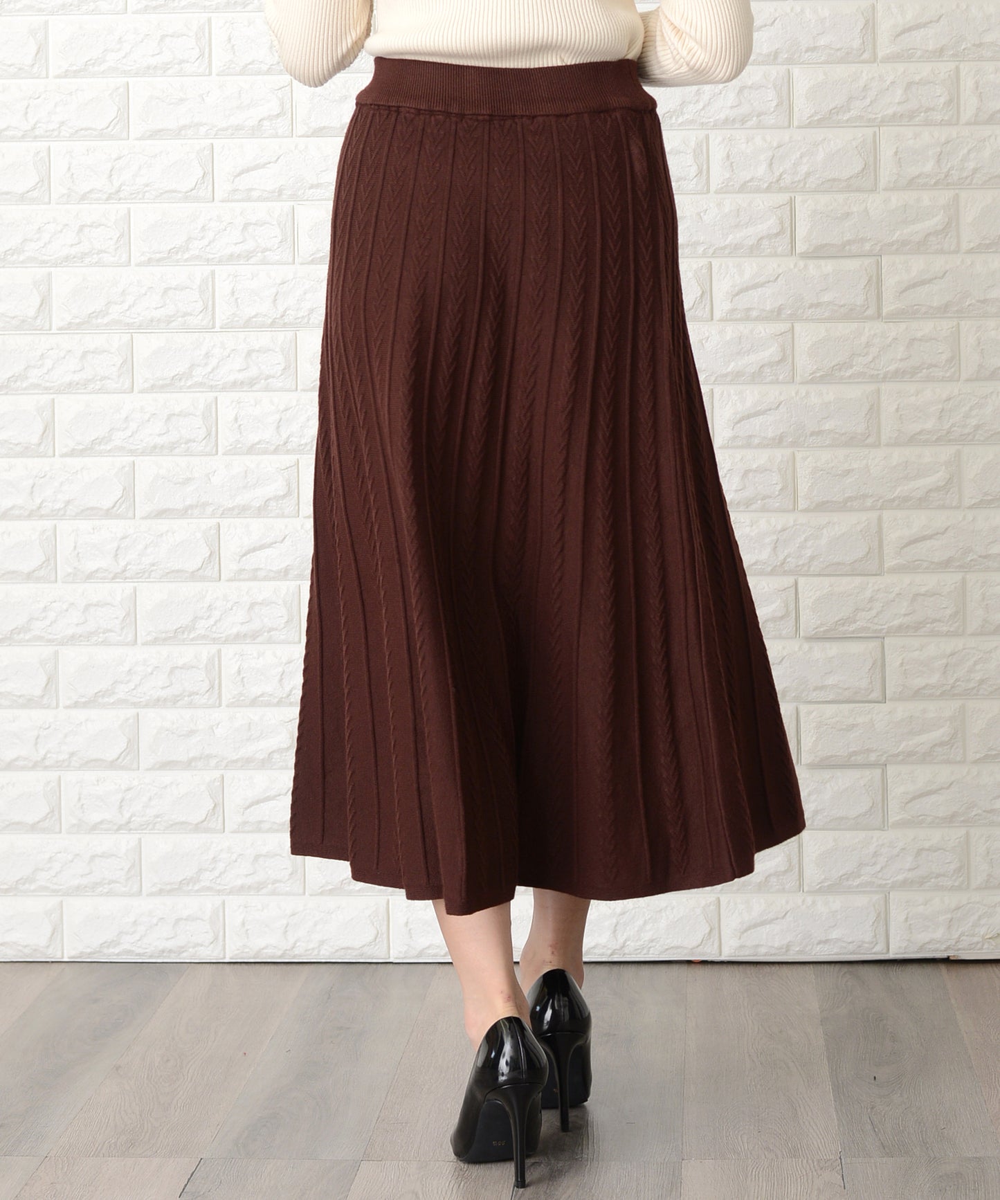 ケーブルニットロングスカート