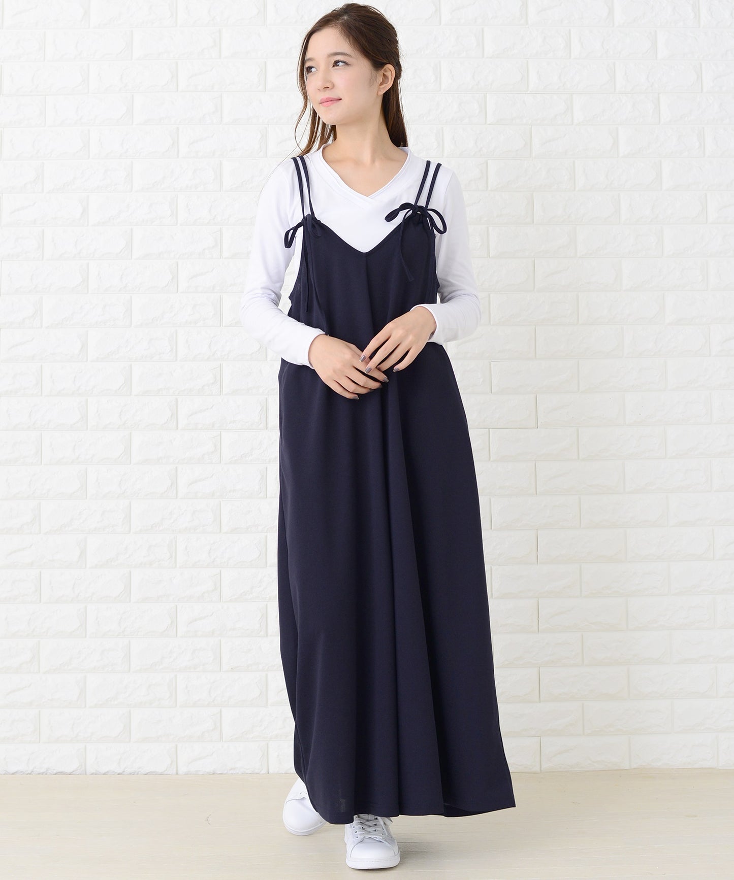肩ひもリボン付き サロペットワイドパンツ オールインワン・パンツ