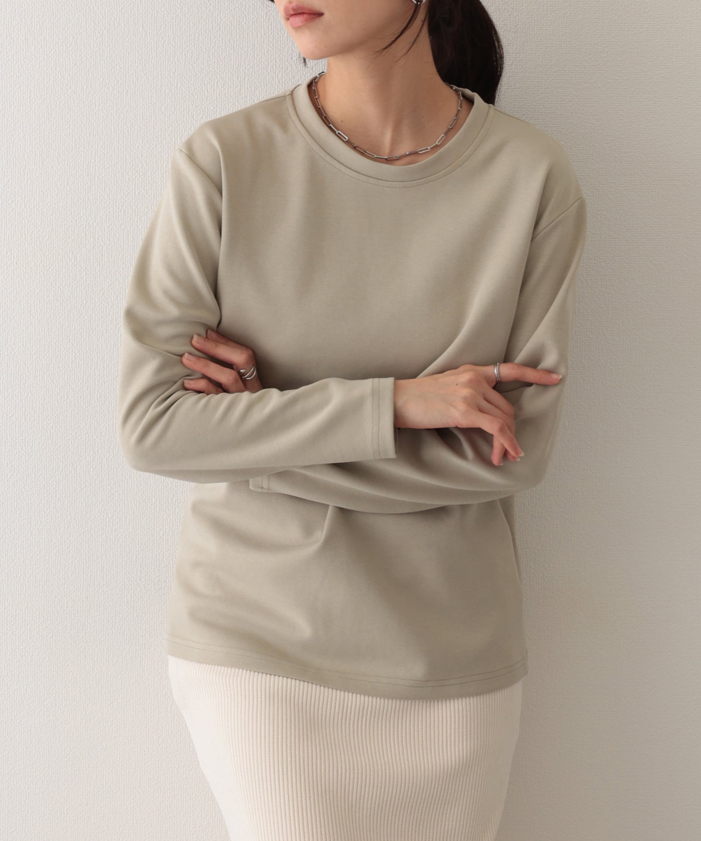 ソリッドカラー クルーネック 長袖 ベーシック Tシャツ