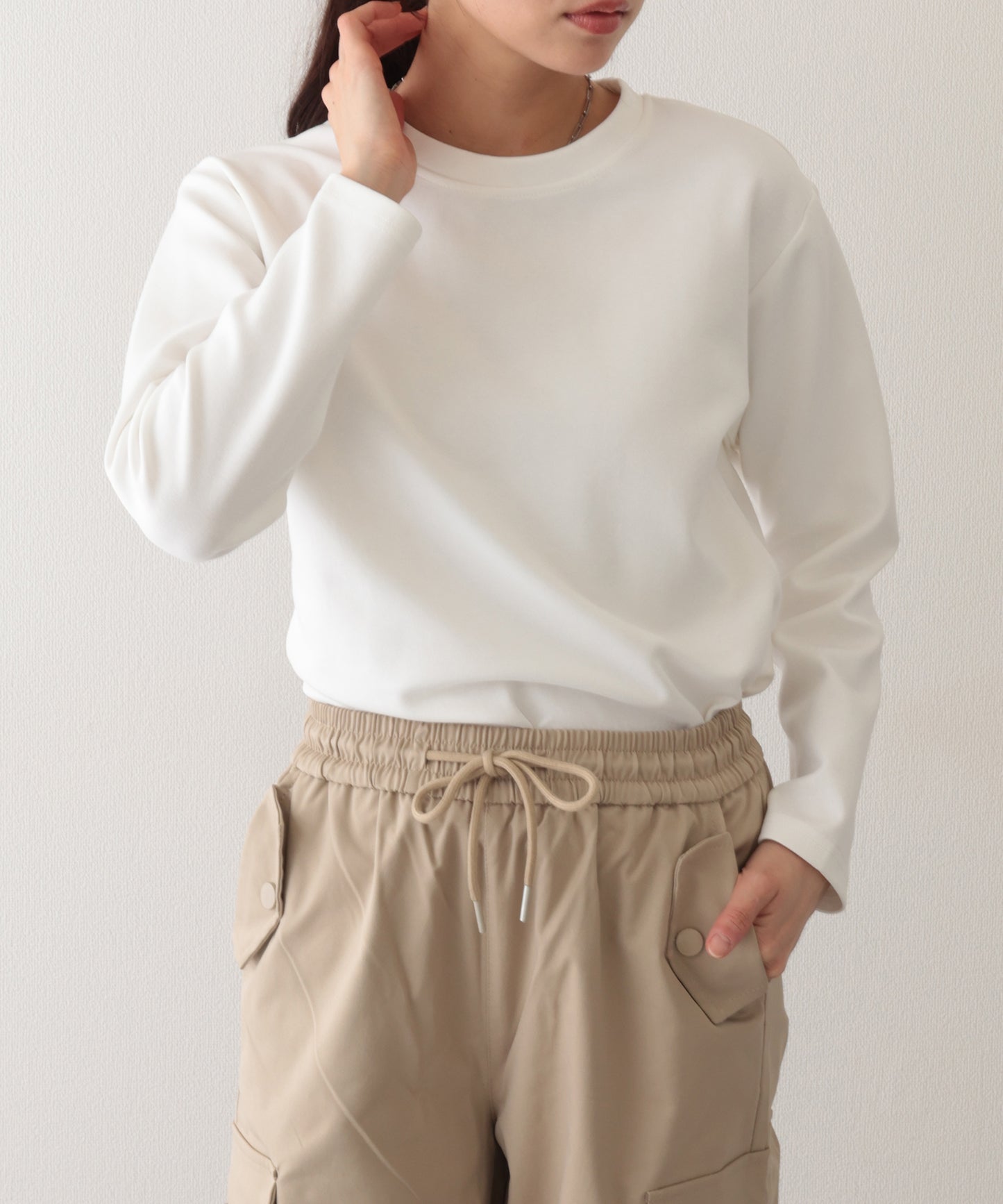 ソリッドカラー クルーネック 長袖 ベーシック Tシャツ