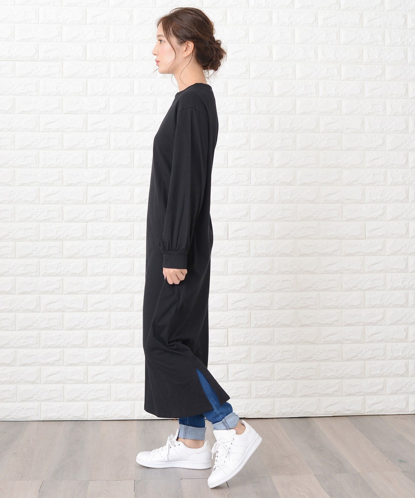 シンプル無地長袖ロングTシャツワンピース