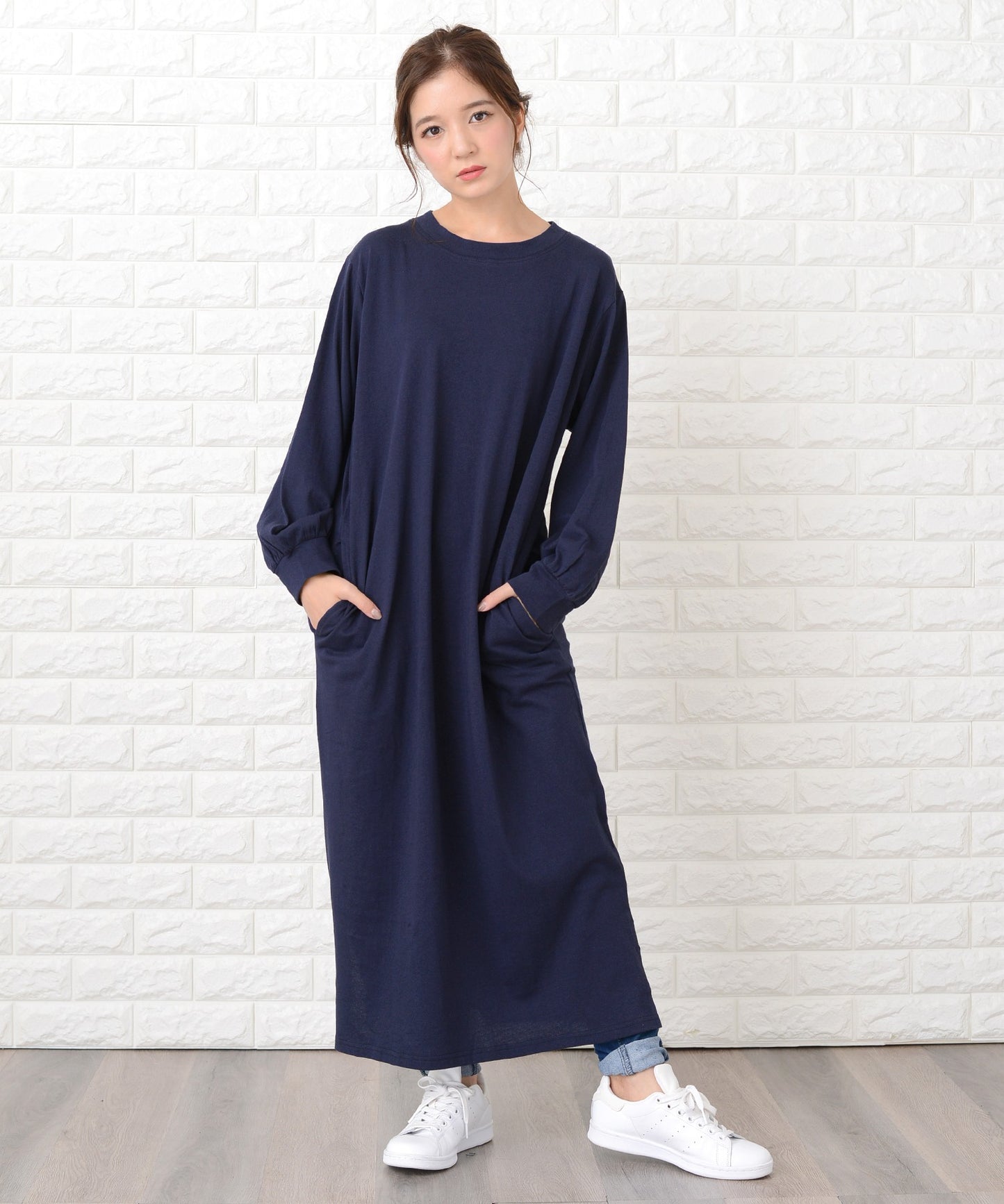 シンプル無地長袖ロングTシャツワンピース