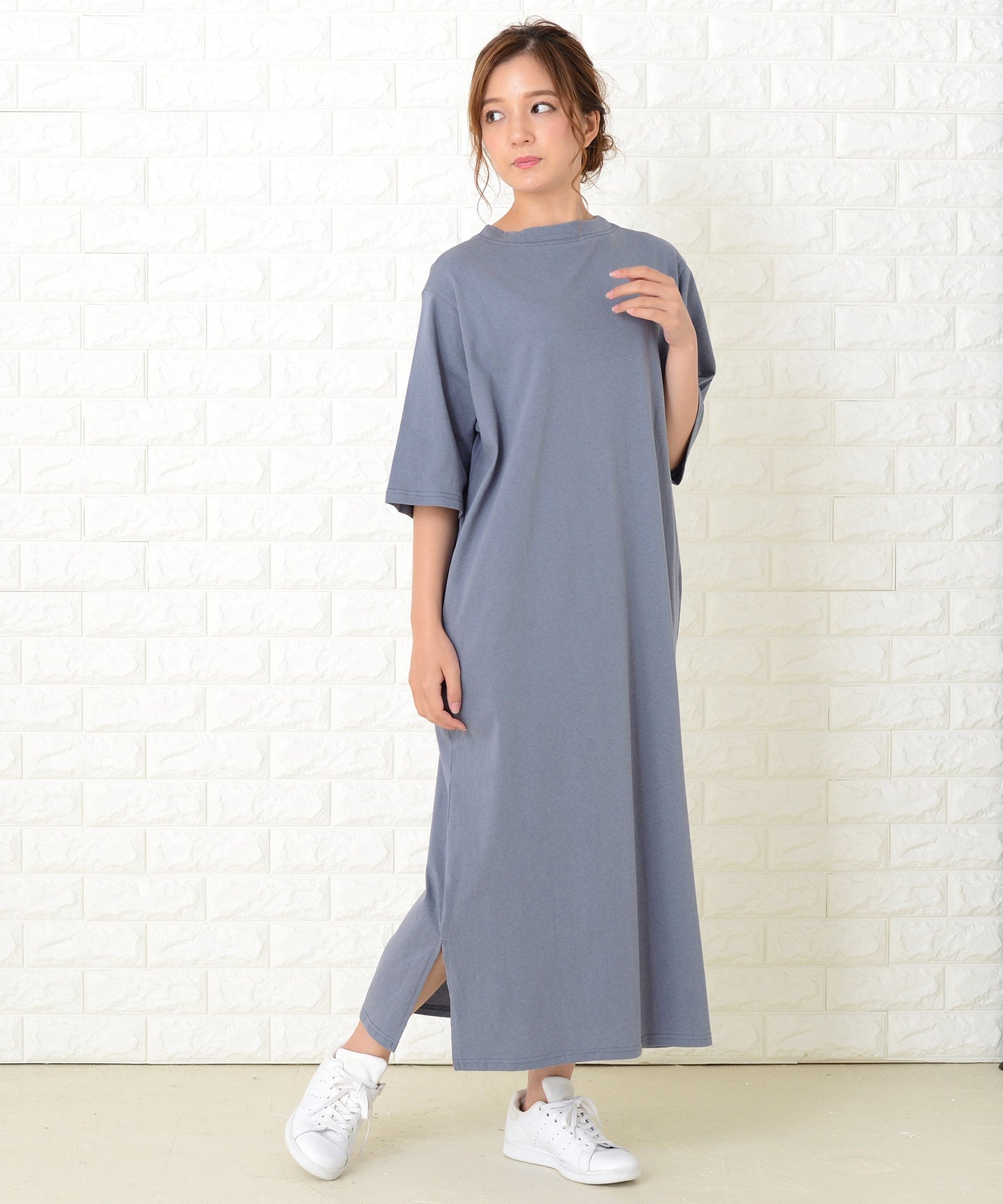 シンプル無地半袖ロングTシャツワンピース