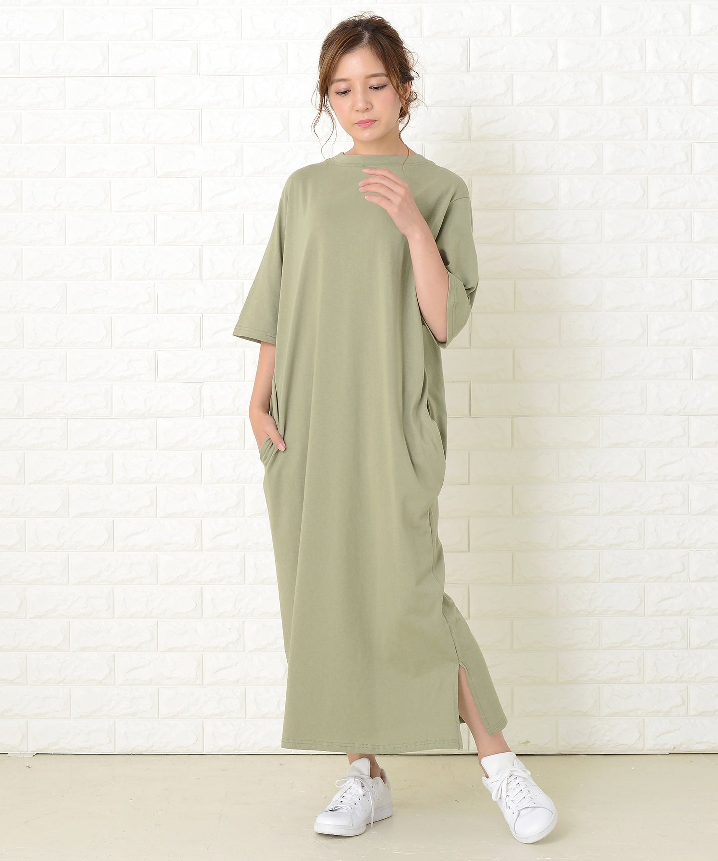 シンプル無地半袖ロングTシャツワンピース