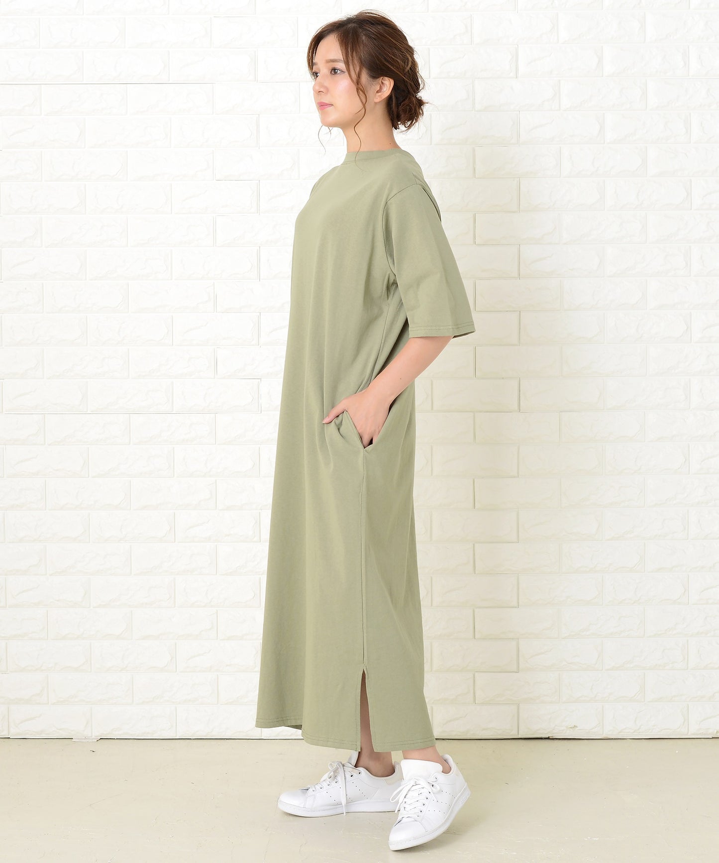 シンプル無地半袖ロングTシャツワンピース