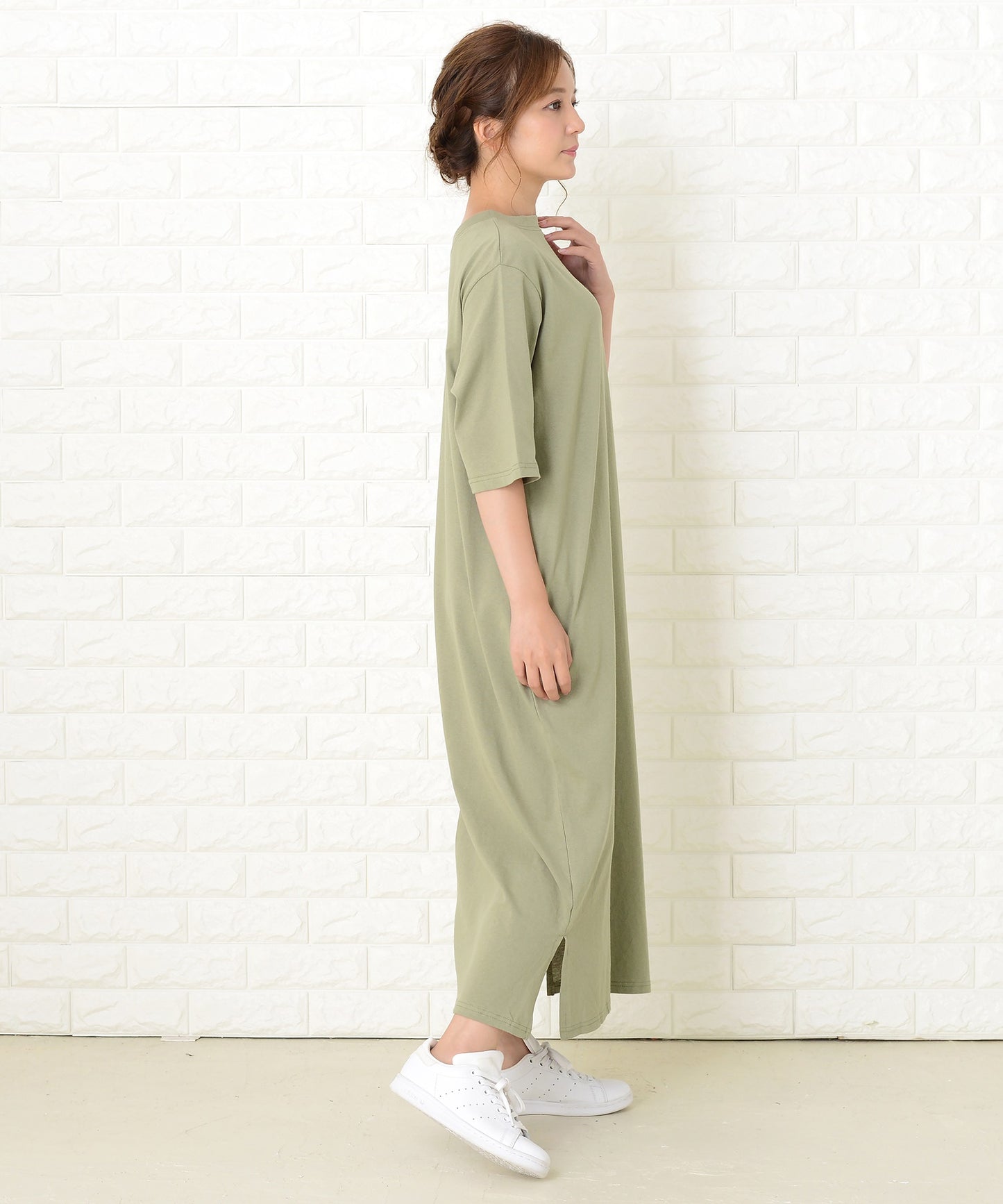 シンプル無地半袖ロングTシャツワンピース