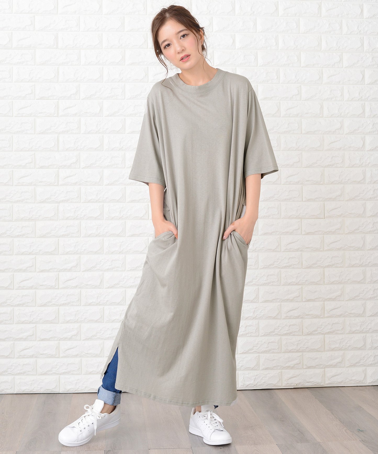 シンプル無地半袖ロングTシャツワンピース