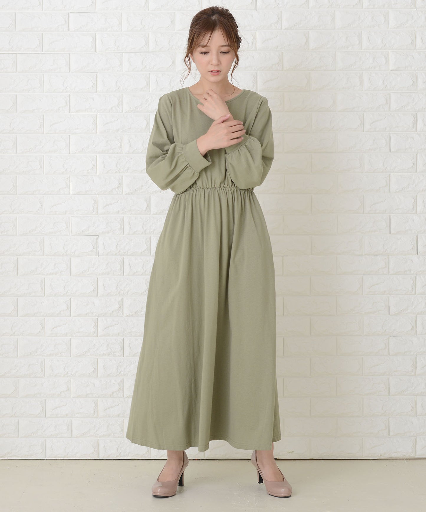 ゆったり長袖ロングワンピース