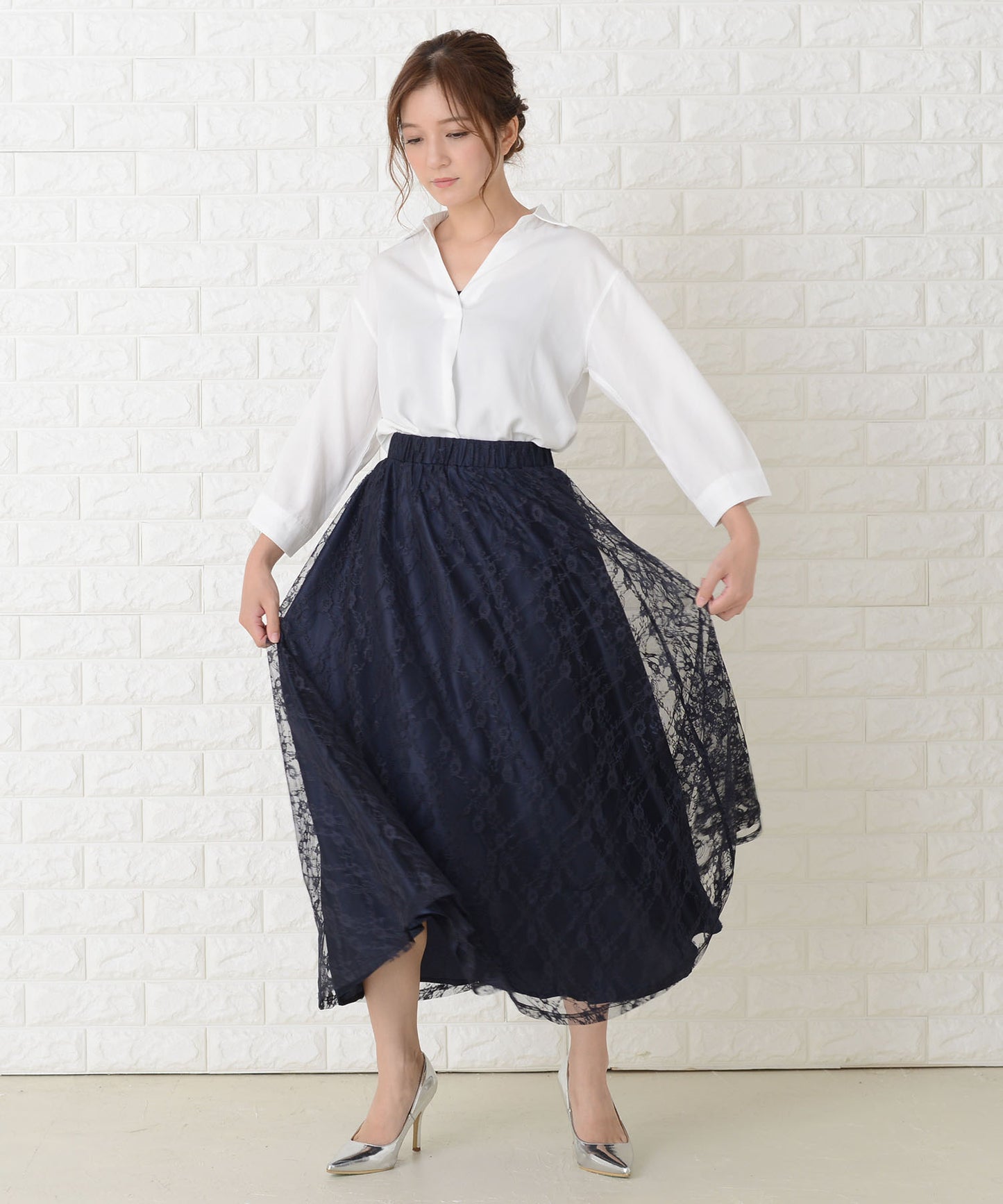 花柄総レースロング丈スカート