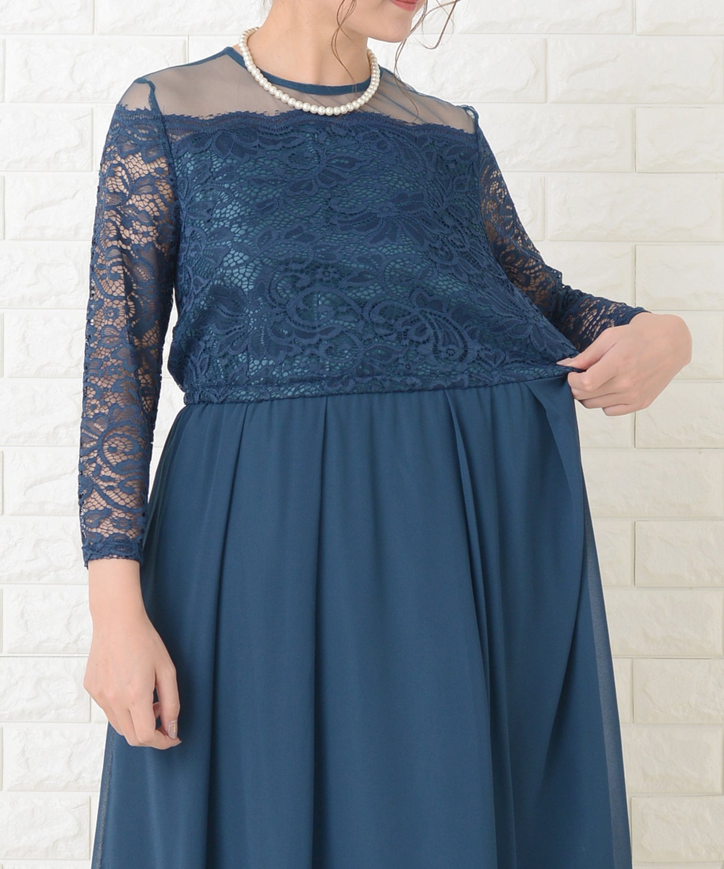 レースとシフォン素材ロング丈 ワンピース・ドレス