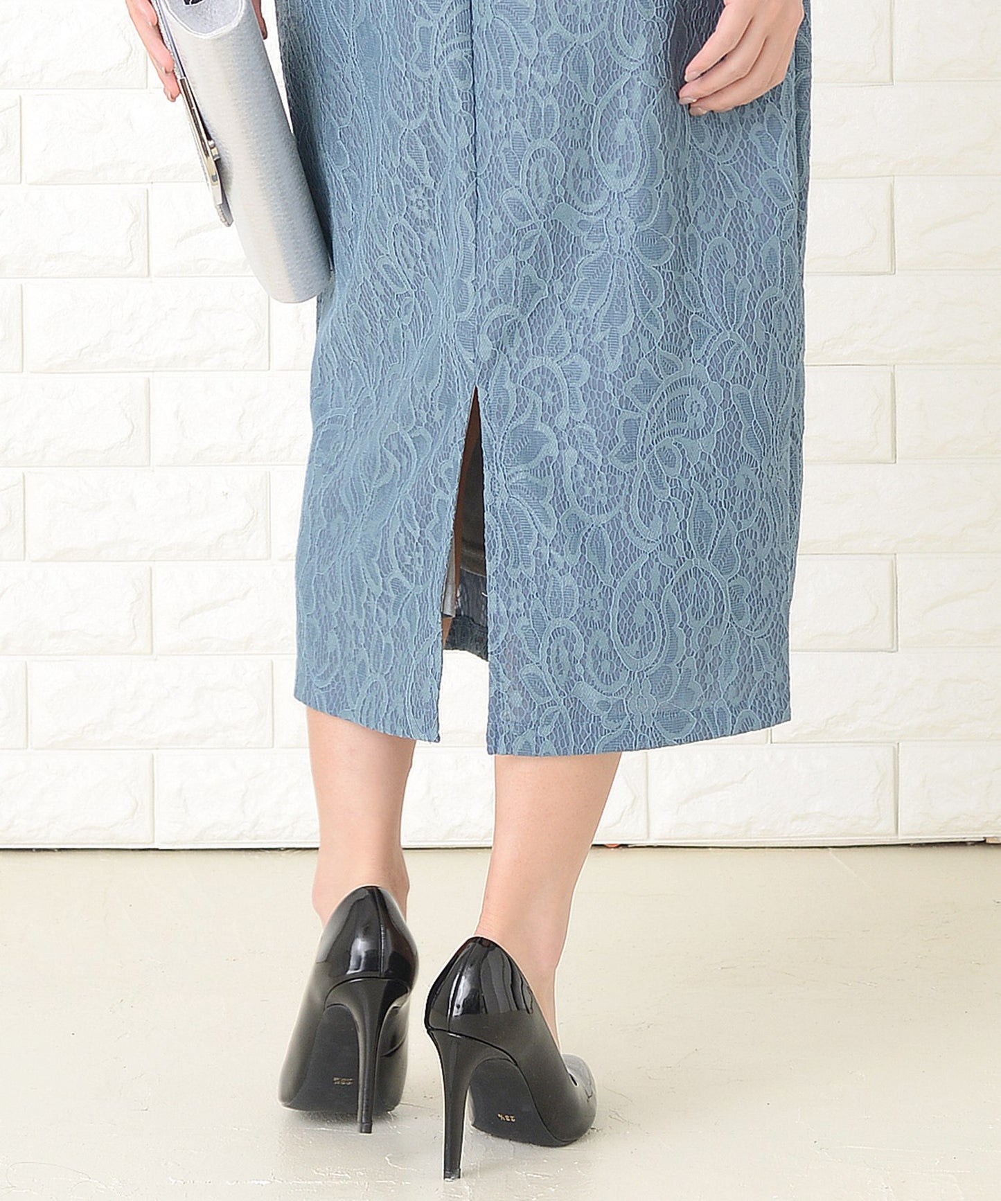 レース袖ミモレ丈総レースワンピース・ドレス