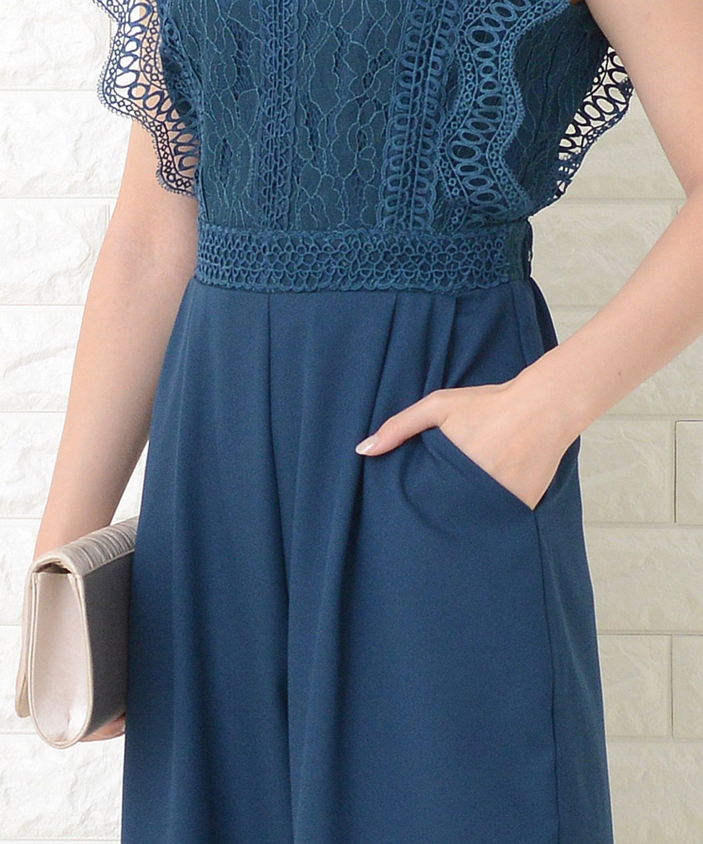 フリルノースリーブオールインワンパンツドレス