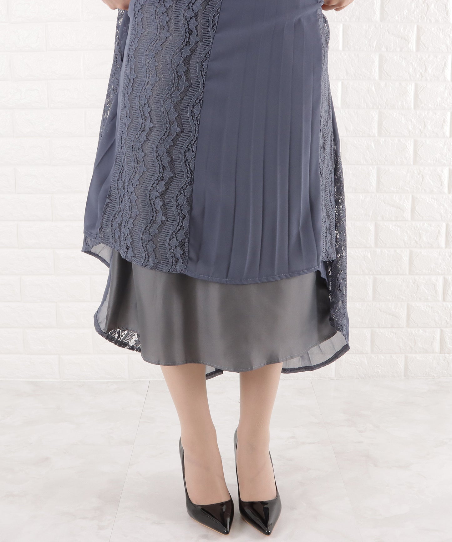 レースプリーツ切替ワンピースドレス