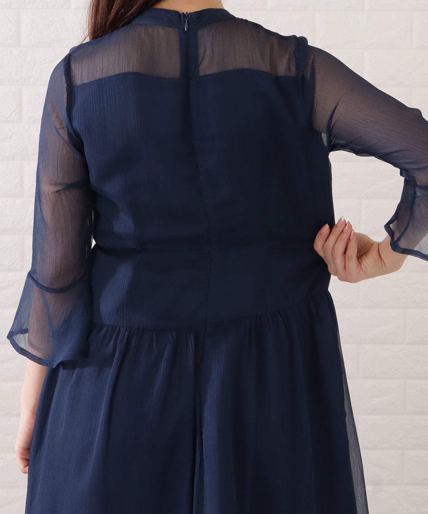 ウエストギャザーフレアシフォンワンピース