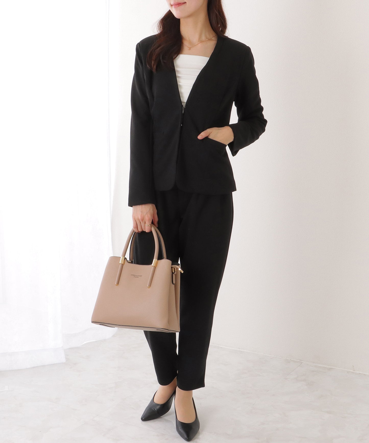 フロント ホック ノーカラー スーツ セットアップ