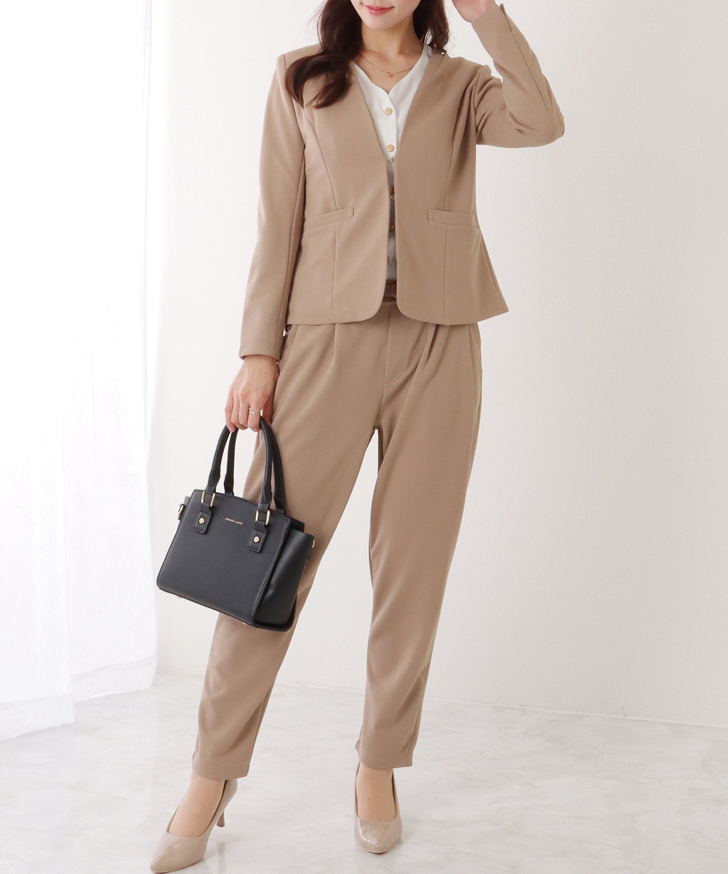 フロント ホック ノーカラー スーツ セットアップ