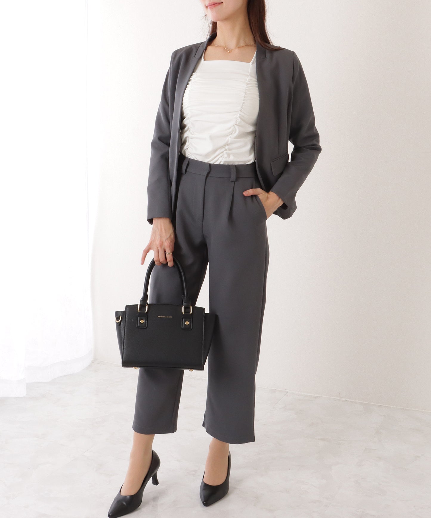 ノーカラー タック パンツ スーツ セットアップ
