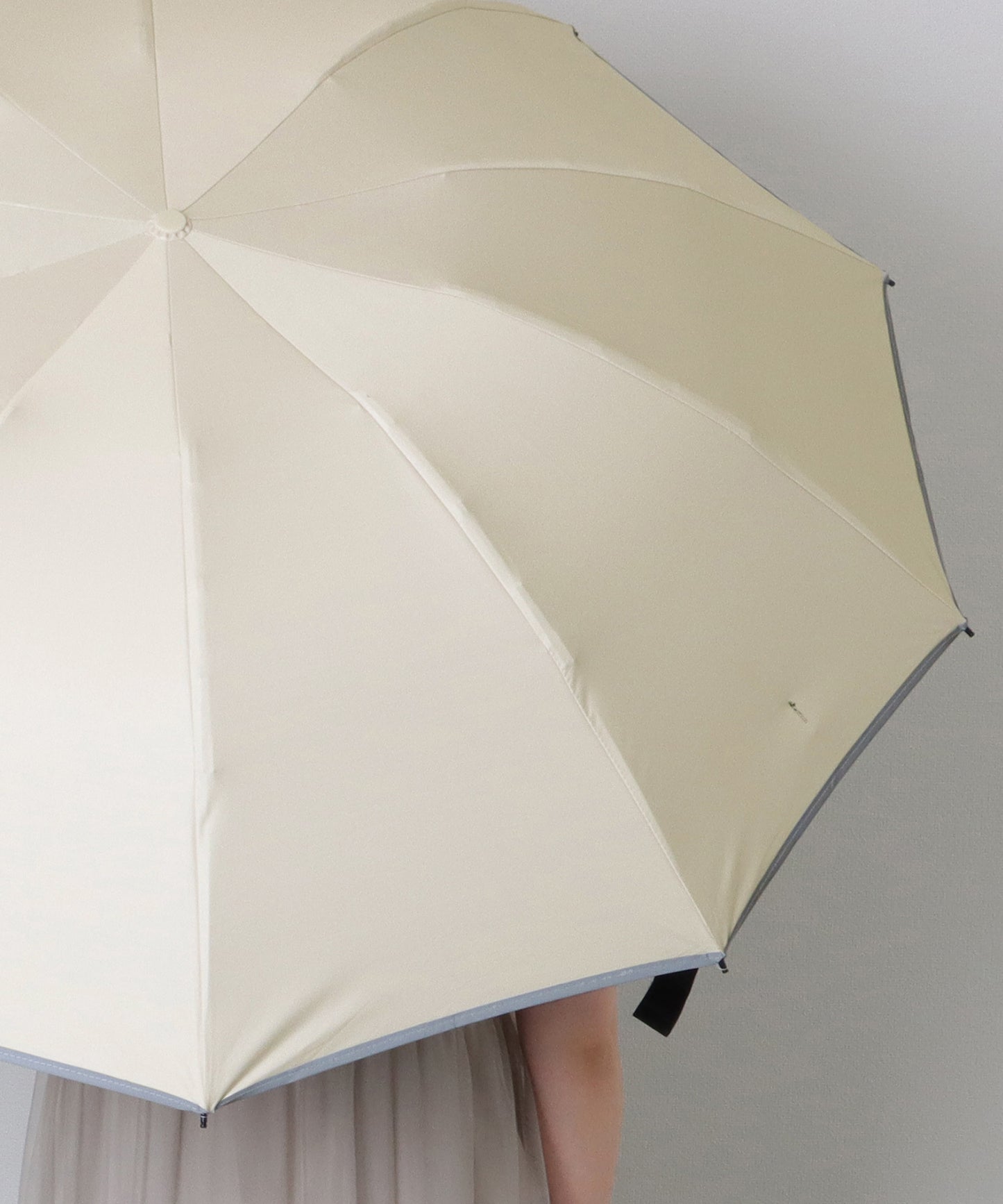 ソリッドカラー ウッドハンドル 晴雨兼用 ワンタッチ 折りたたみ傘