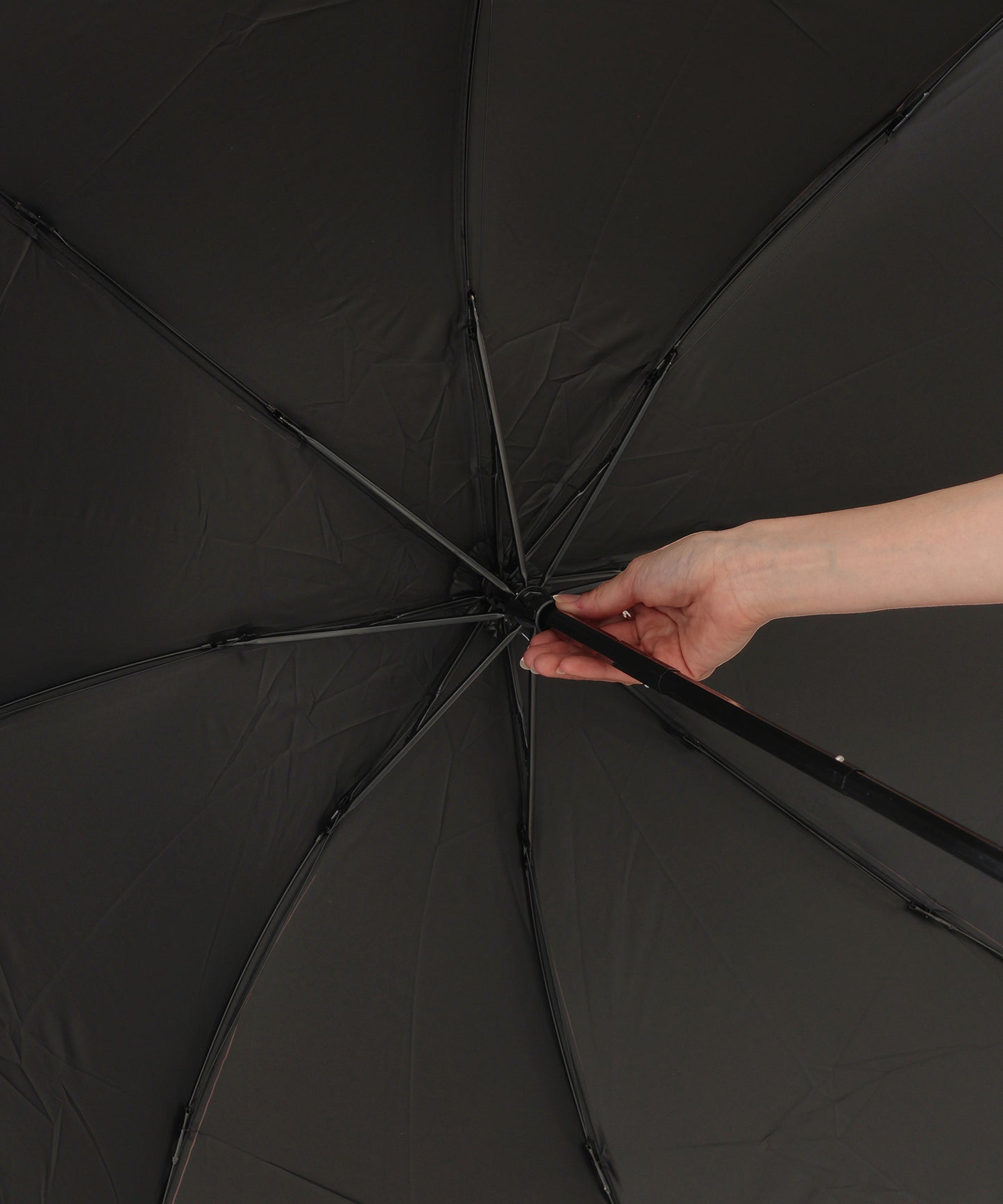 晴雨兼用 ソリッドカラー アルファベット ロゴ付き 折りたたみ傘