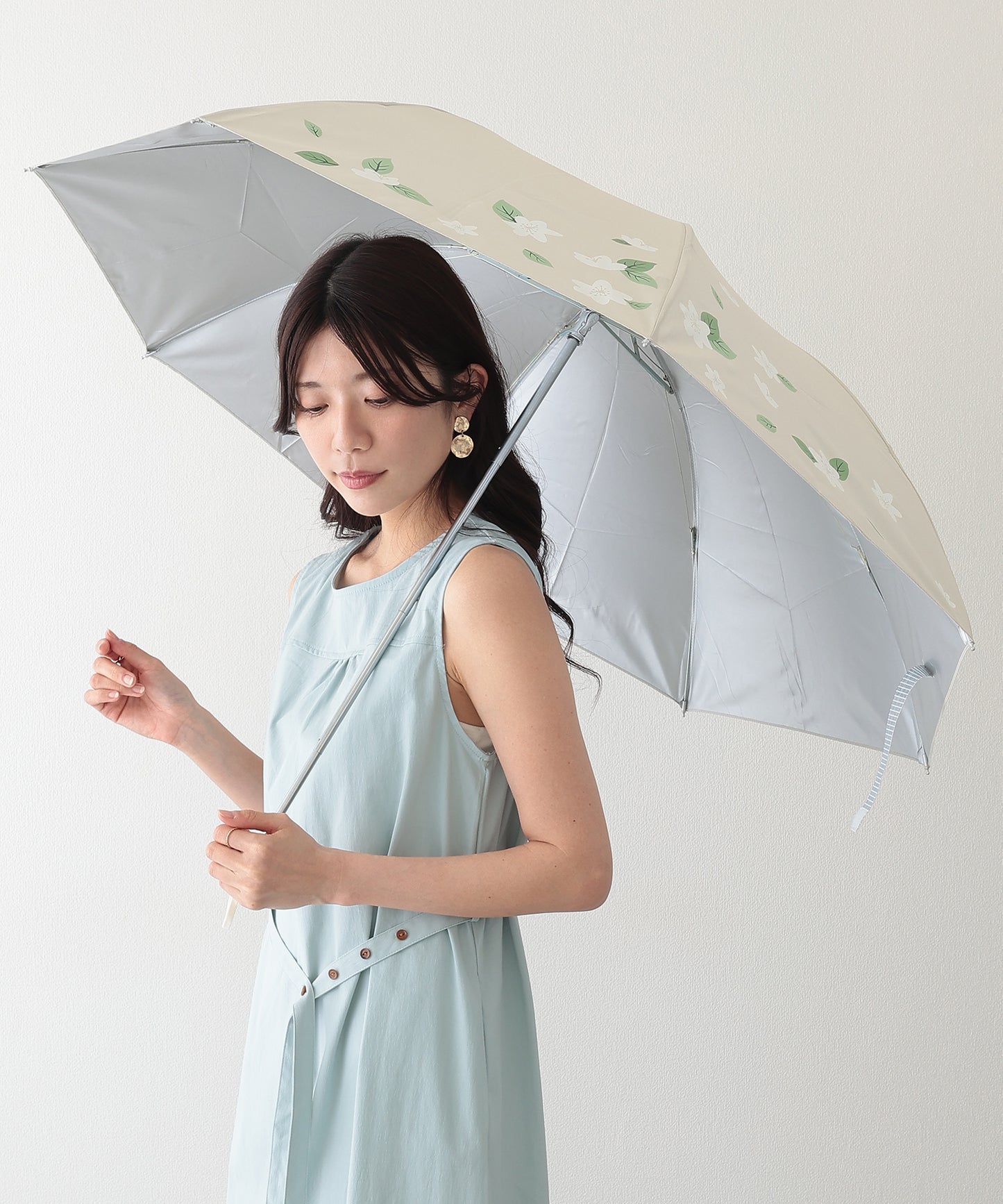 晴雨兼用 ボタニカル柄 シルキー コンパクト 折りたたみ傘