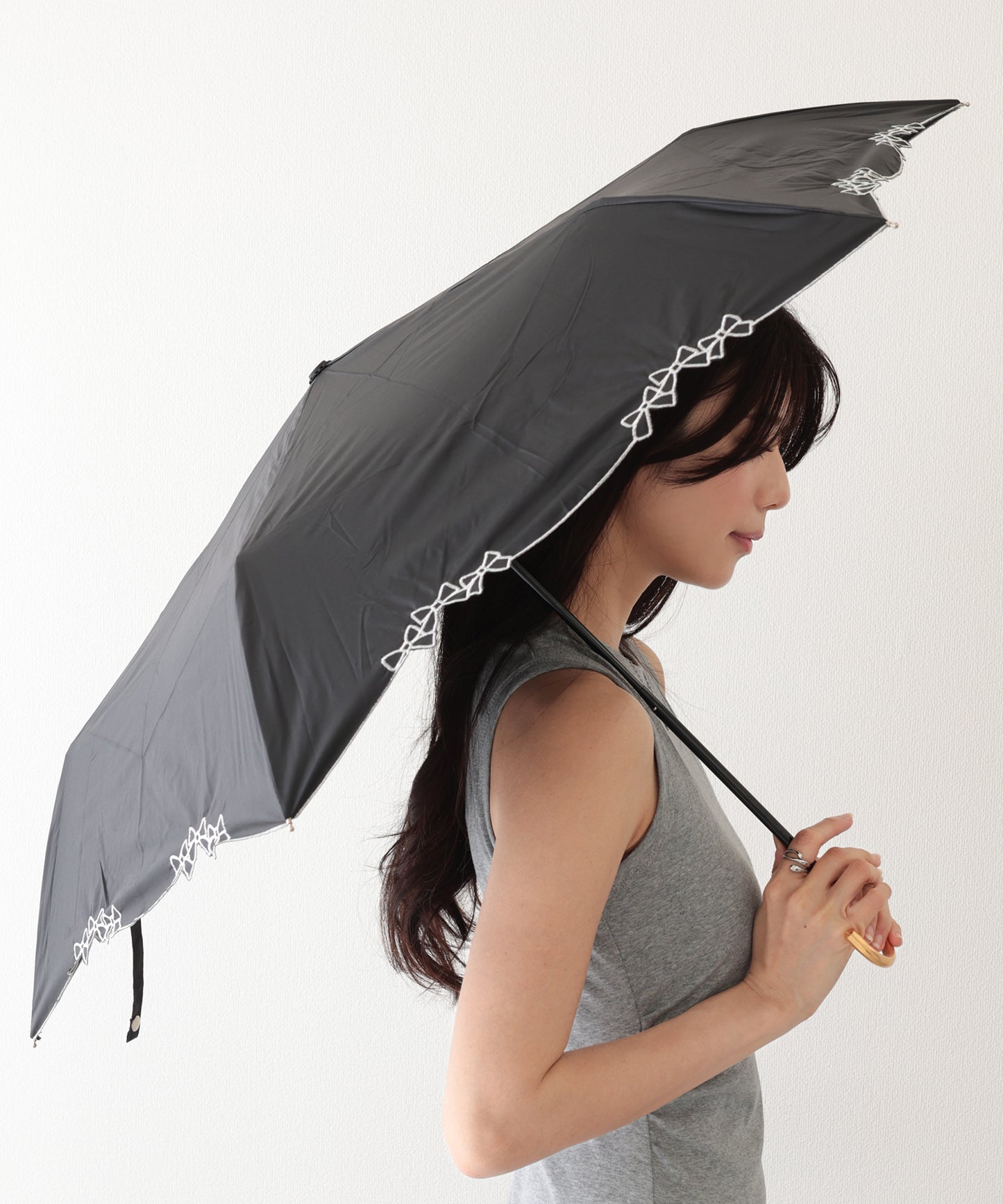 晴雨兼用 配色 リボン フレーム 折りたたみ傘