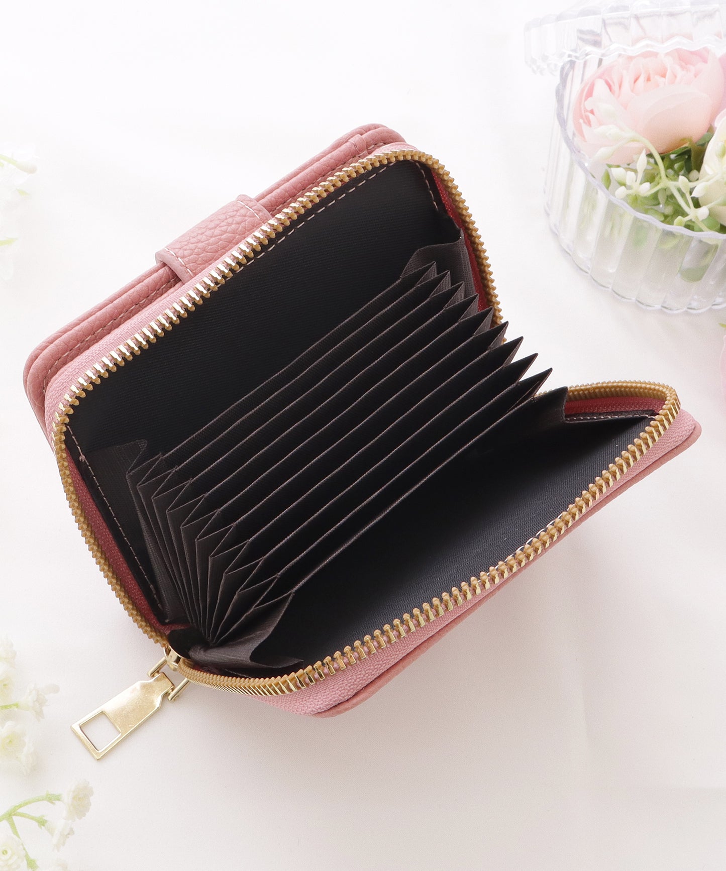 レザー調コンパクトカードケース