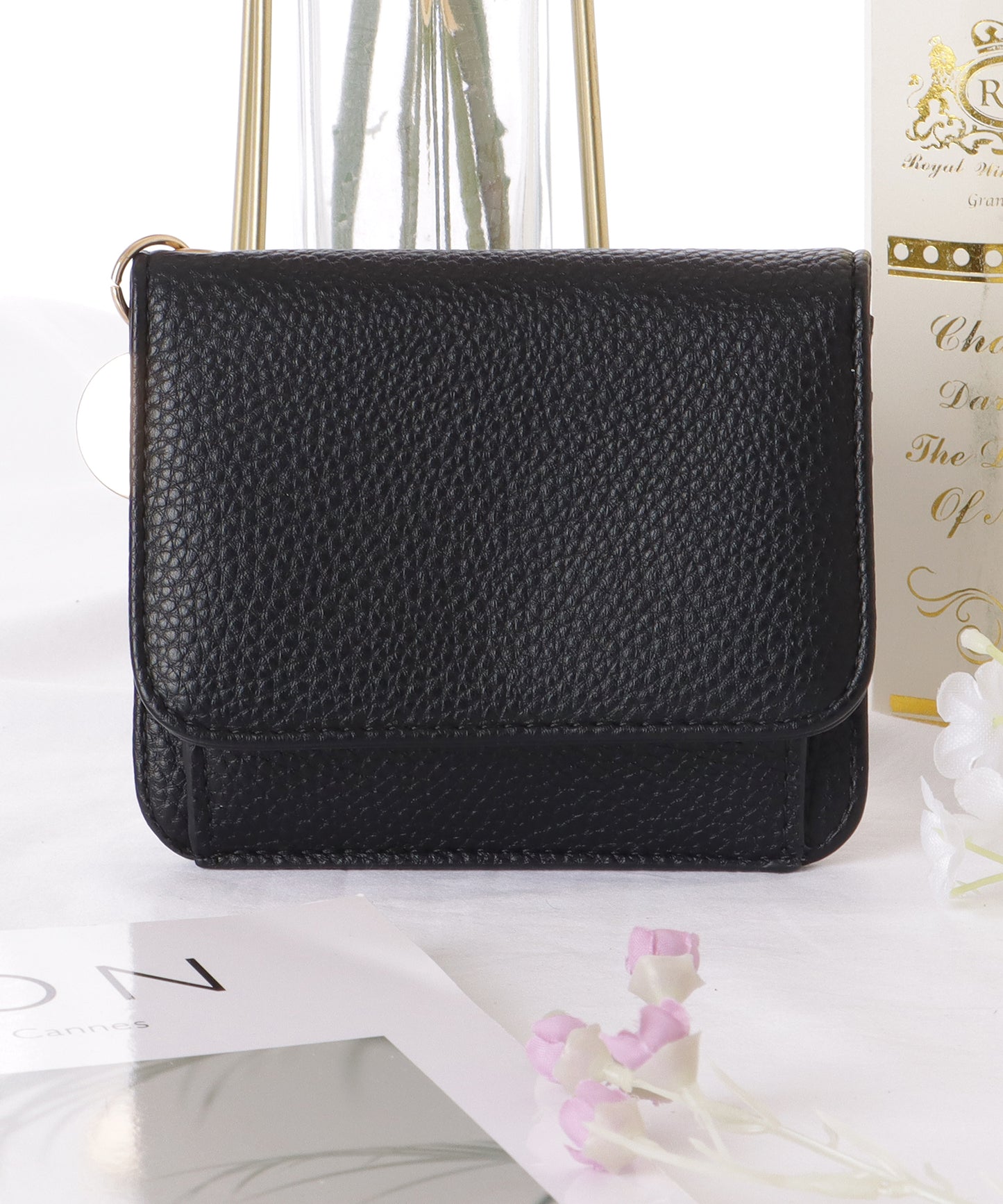 コインモチーフ付き レザー調 コンパクト 折りたたみ カード入れ