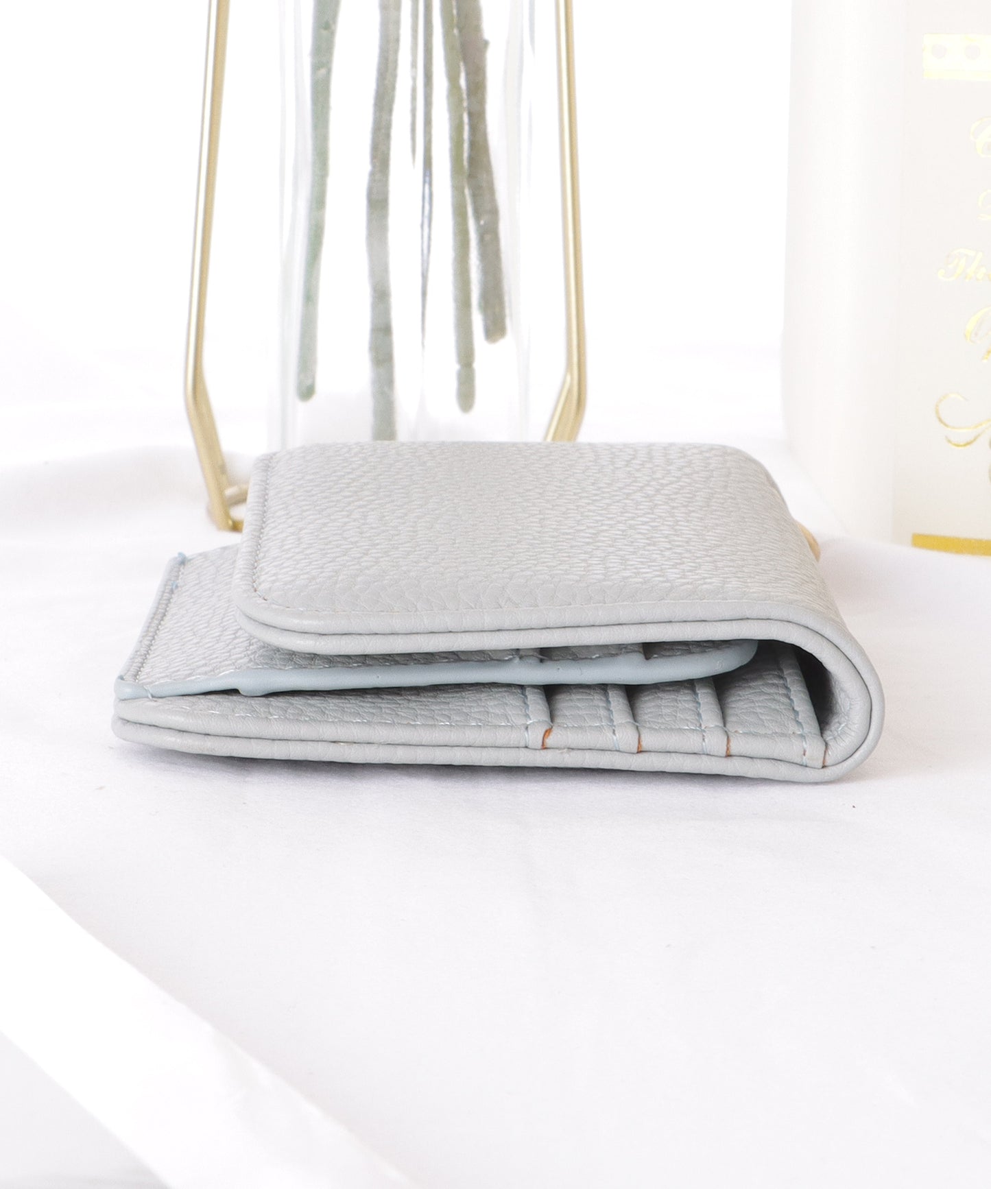 コインモチーフ付き レザー調 コンパクト 折りたたみ カード入れ