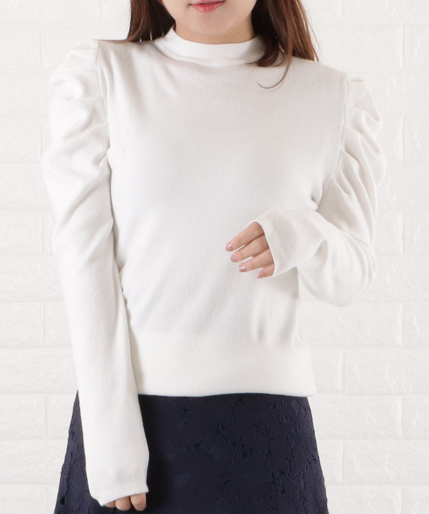 パフスリーブ クルーネック 長袖プルオーバー