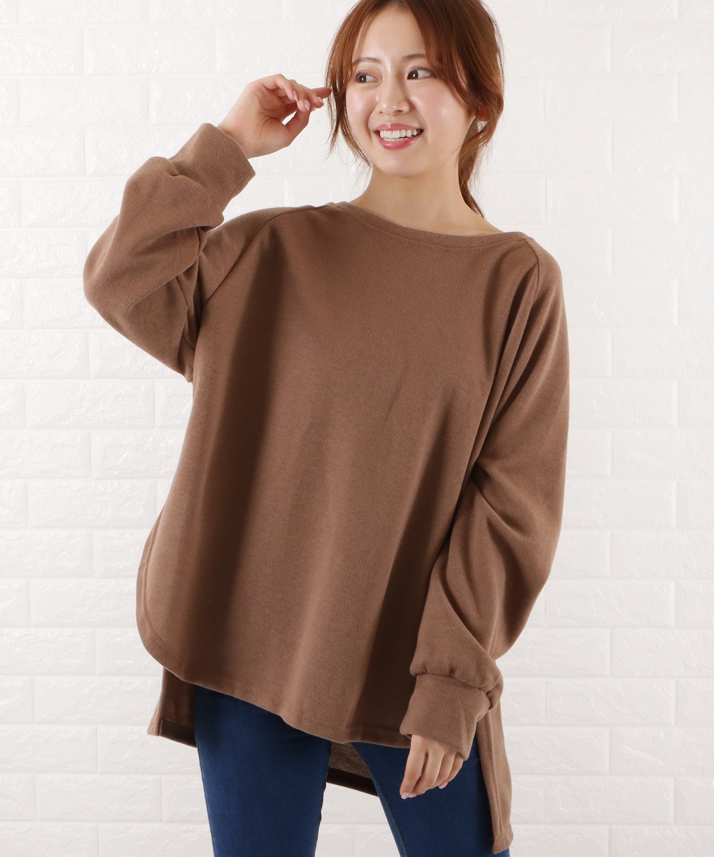 オーバーサイズスリットプルオーバー