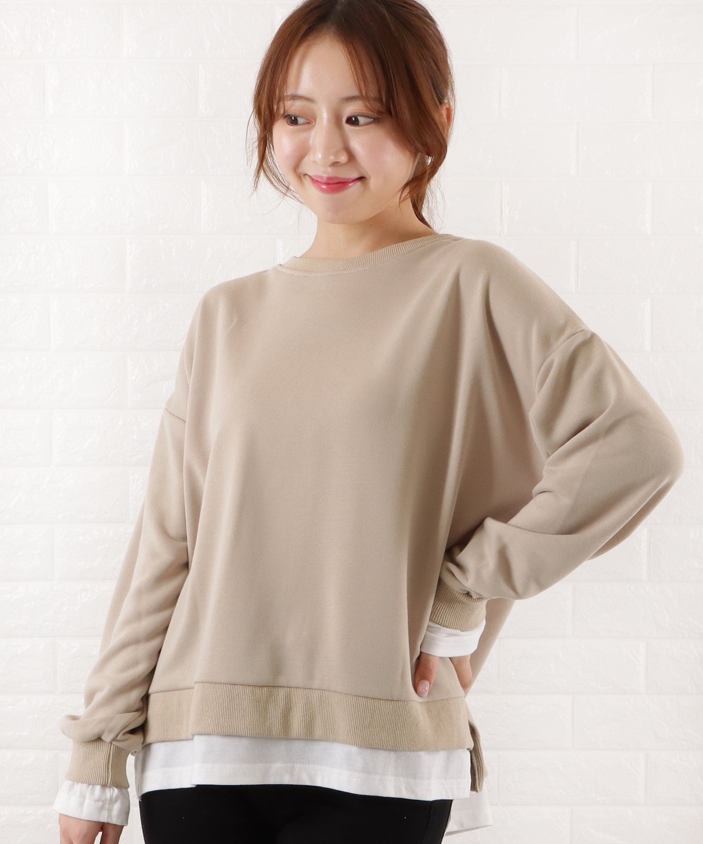 オーバーサイズフェイクレイヤードプルオーバー