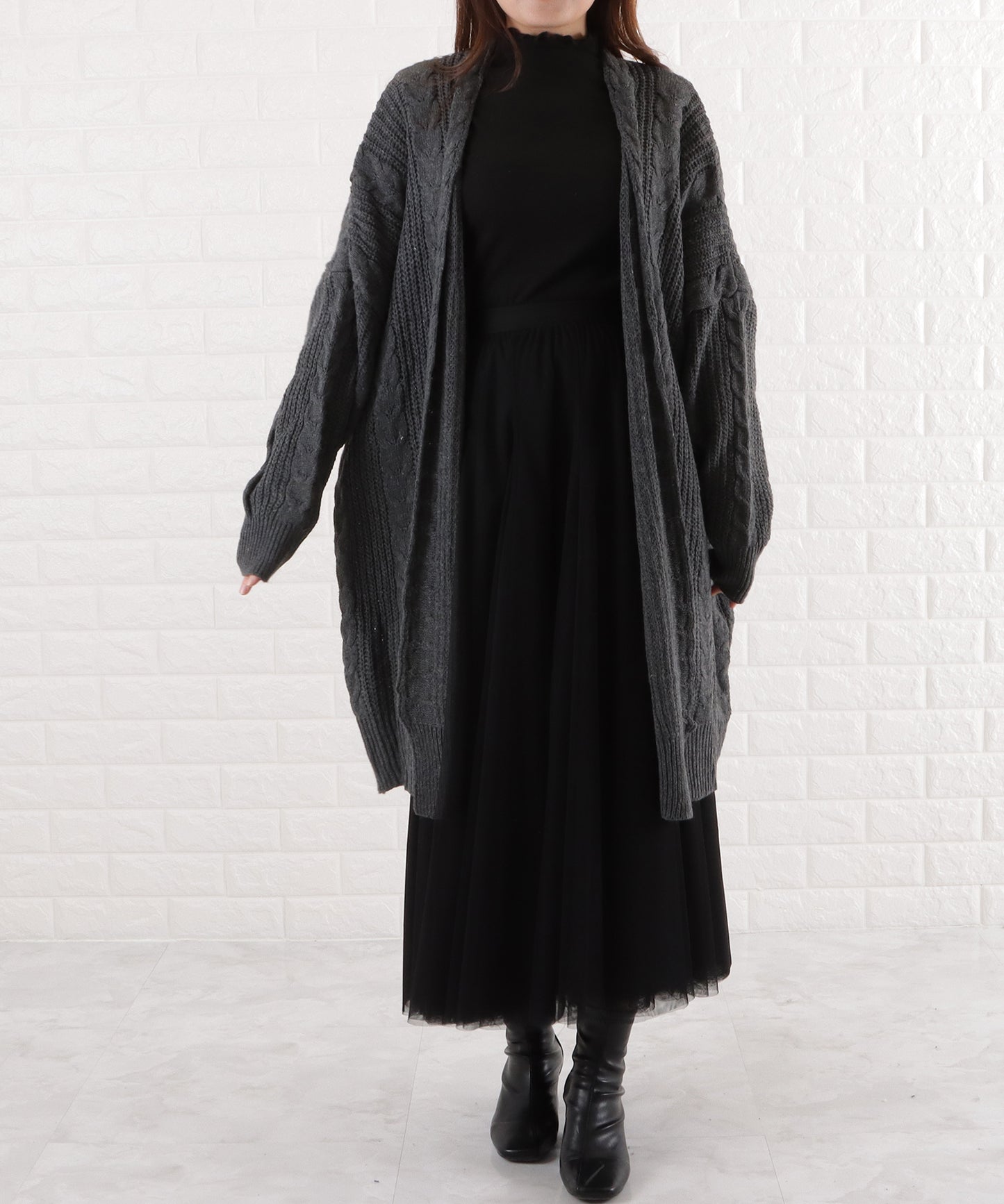 ケーブルニットロングカーディガン