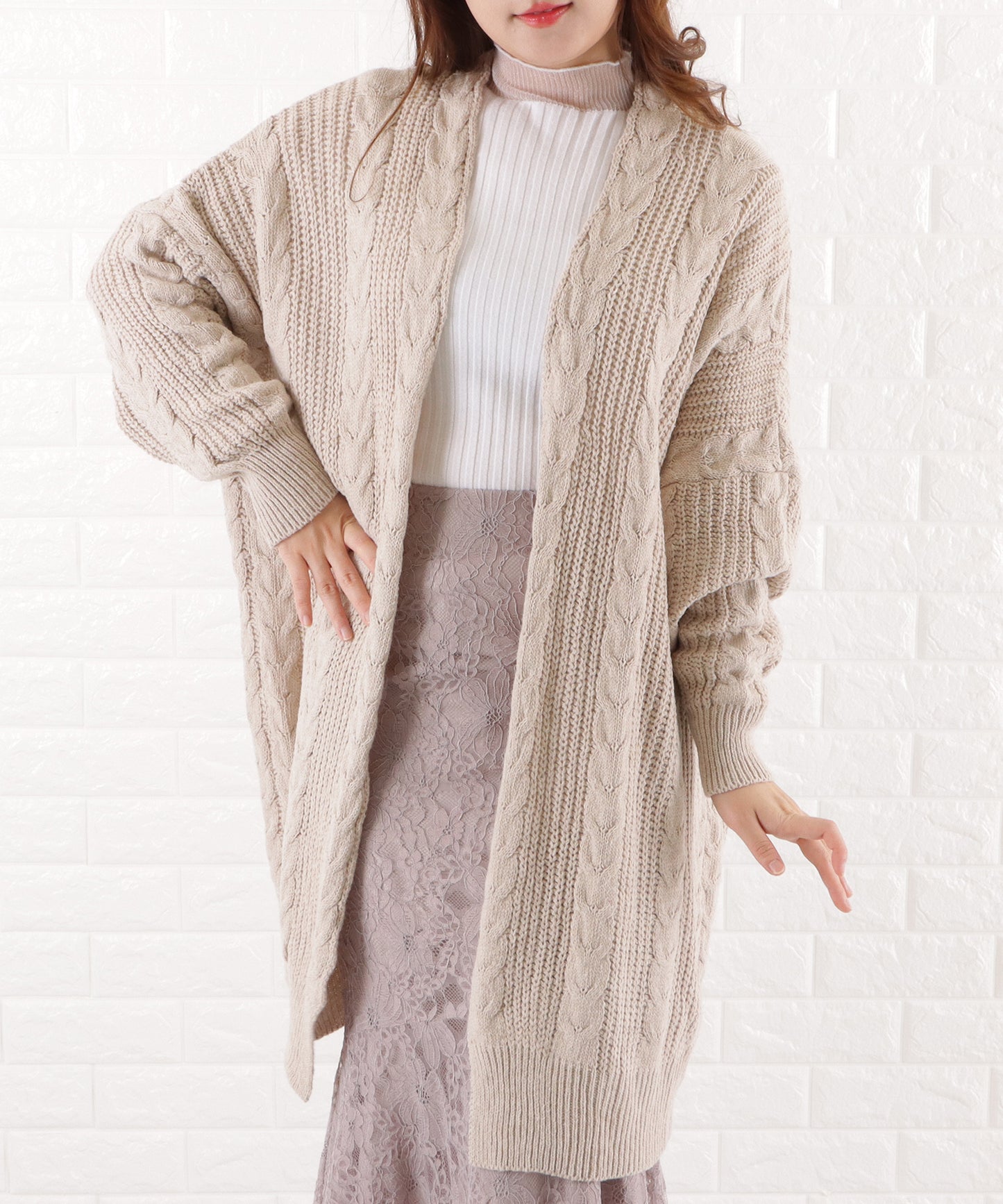 ケーブルニットロングカーディガン