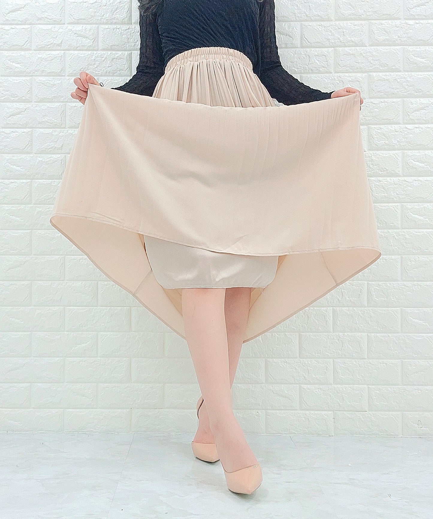 セミフレア 細プリーツ ロングスカート