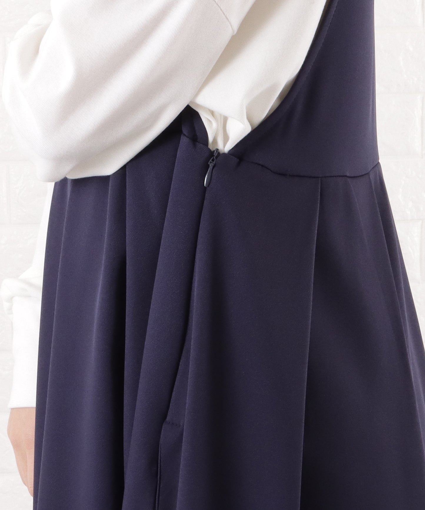 深Vネック ロング ジャンパースカート
