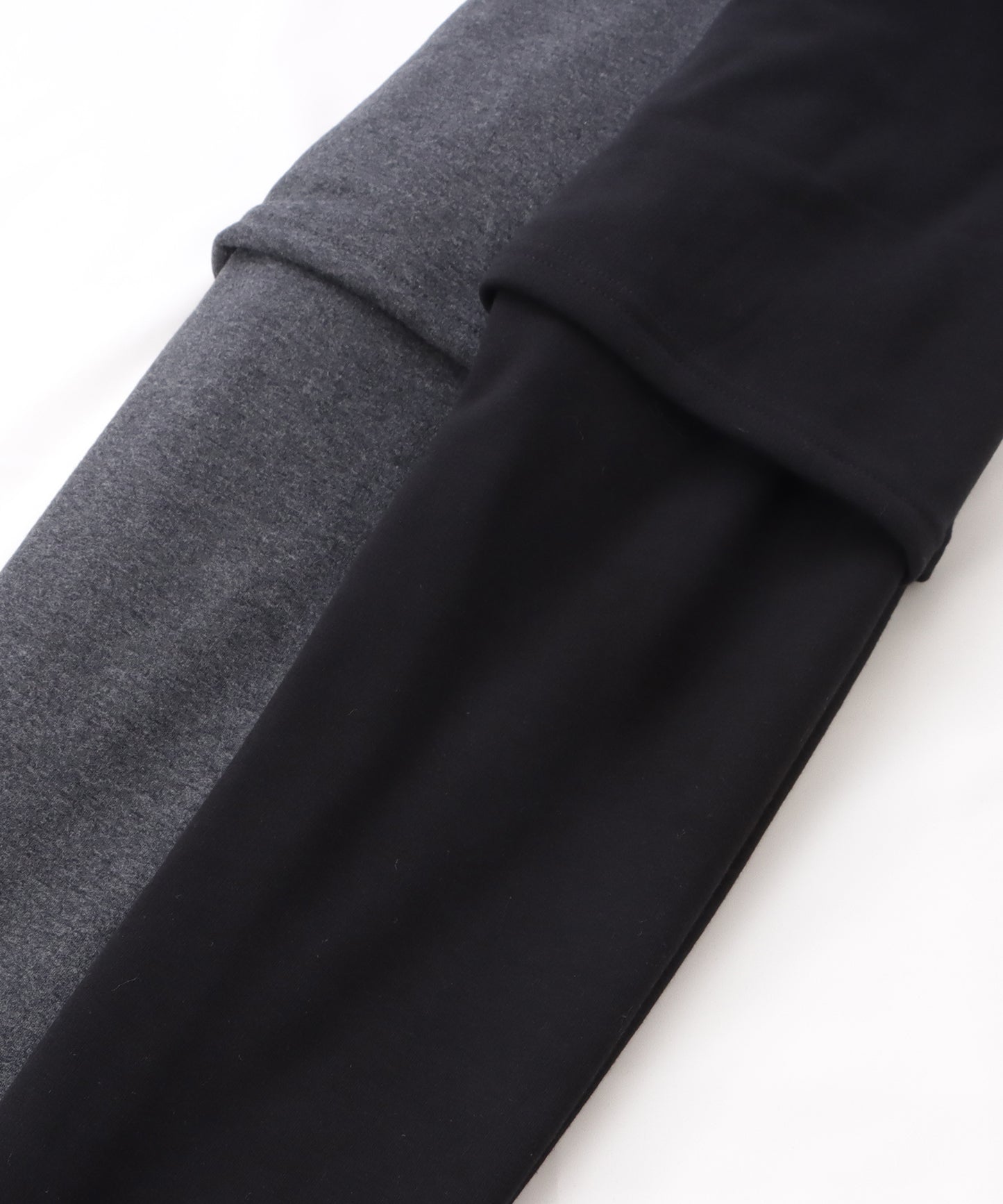 スカート付きフェイクレイヤードレギンス