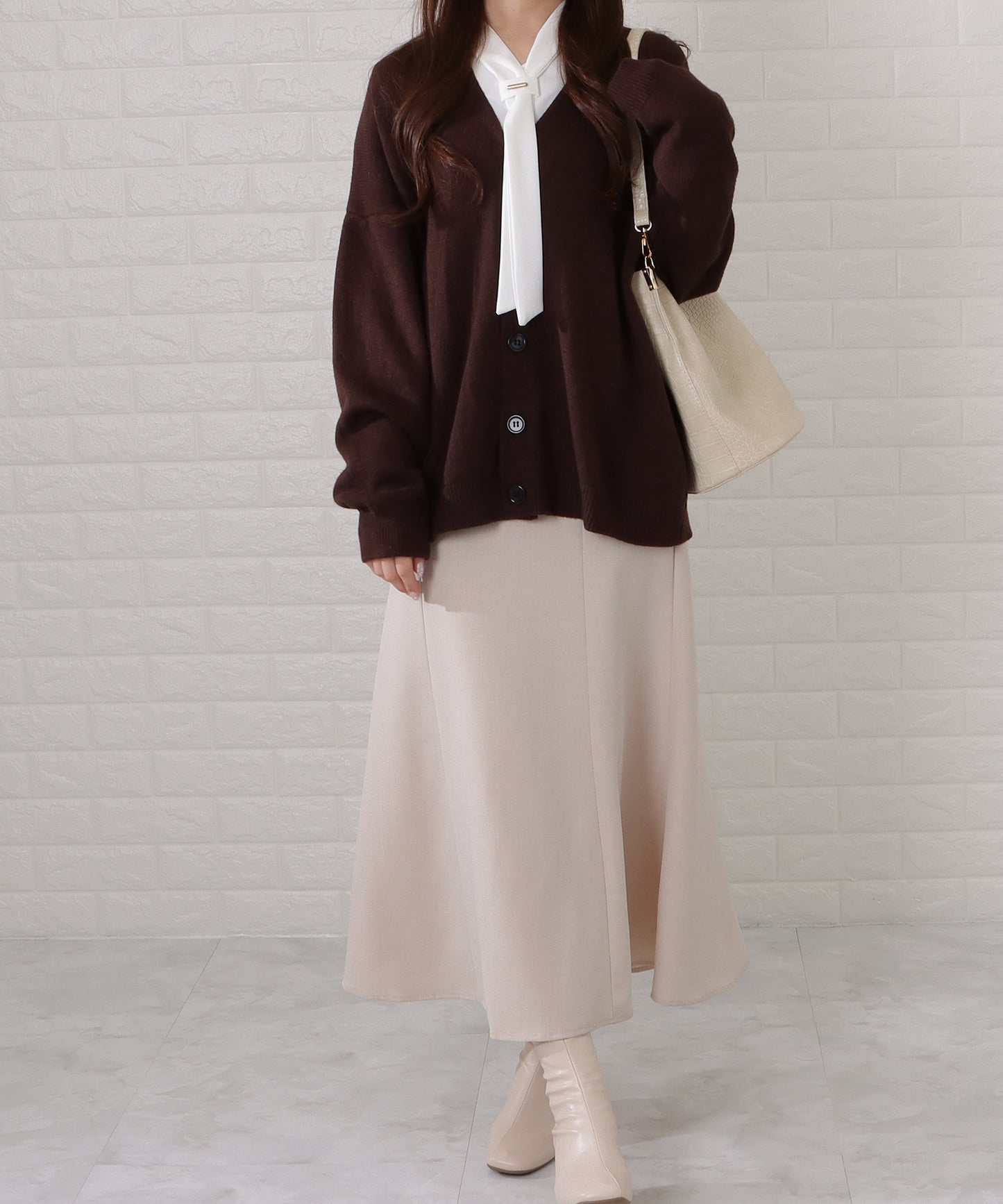 オーバーサイズVネックニットカーディガン