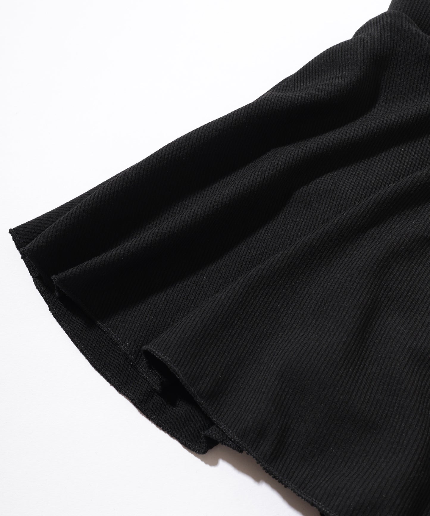 【3点セット】フロント シャーリング ラッシュガード付き ビキニ 水着