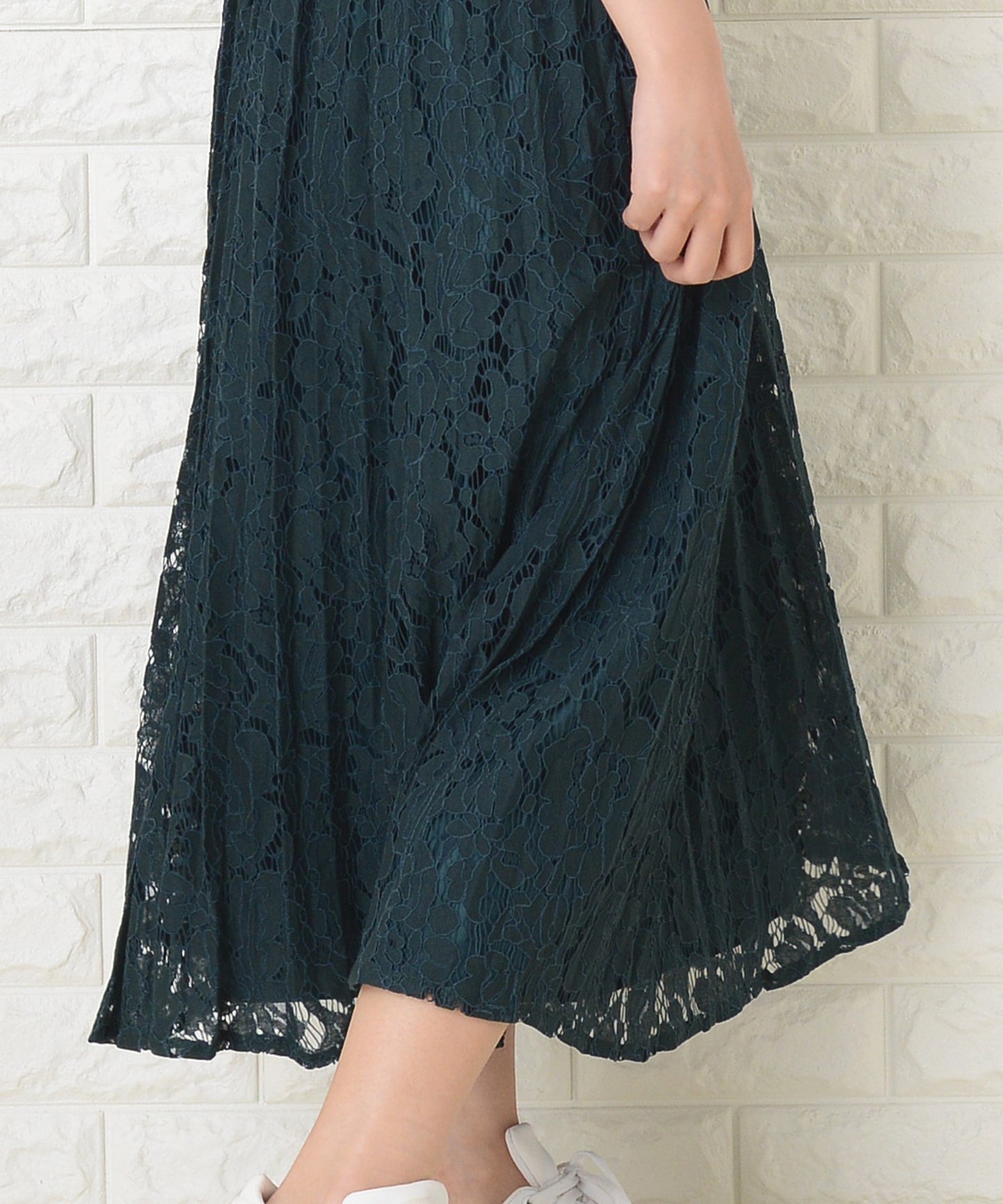 花柄総レースロング丈プリーツスカート