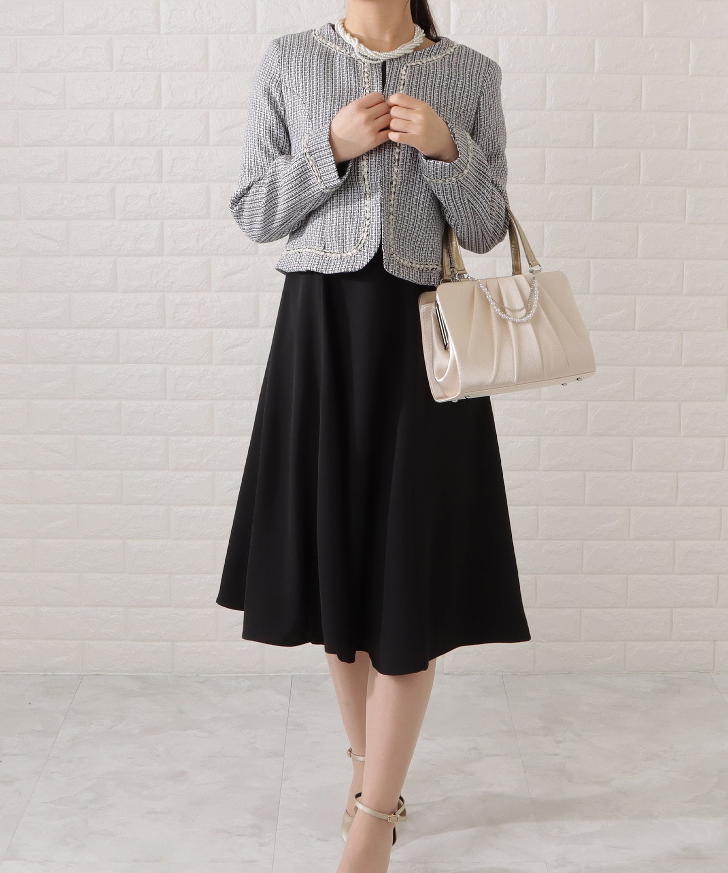 ツイード調ノーカラージャケット&タックフレアワンピースセットアップ