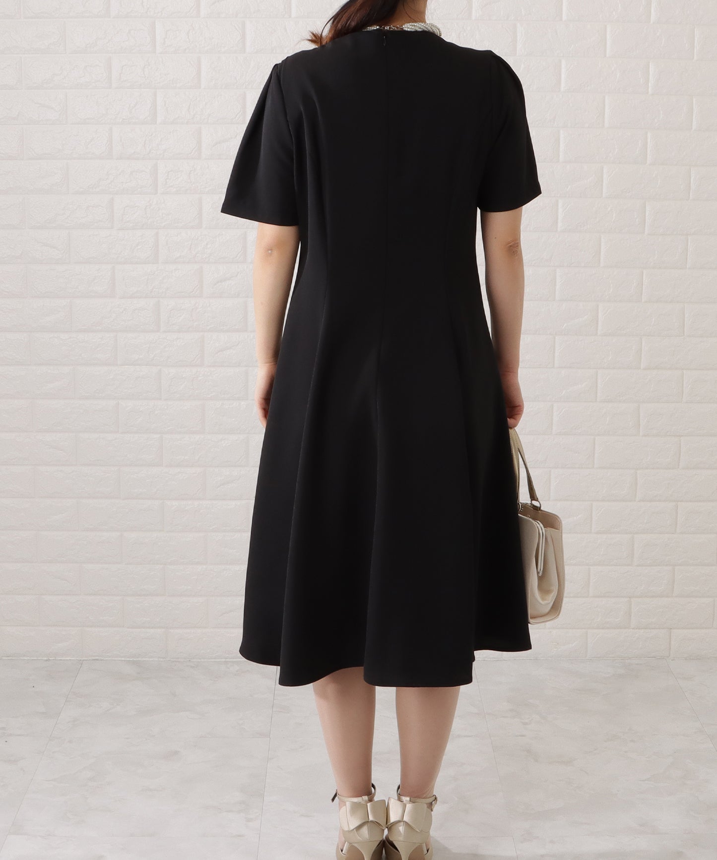 ツイード調ノーカラージャケット&タックフレアワンピースセットアップ