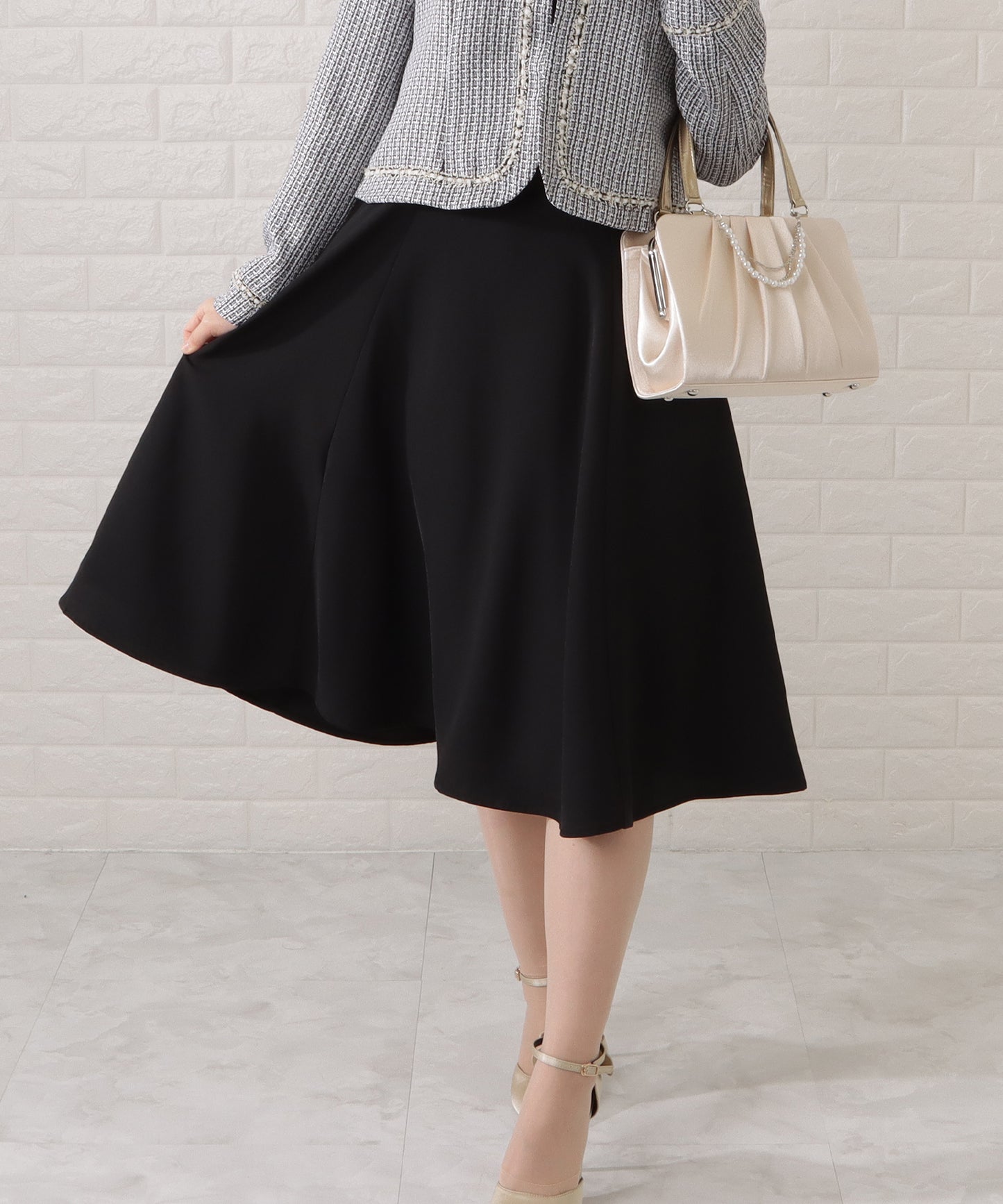 ツイード調ノーカラージャケット&タックフレアワンピースセットアップ