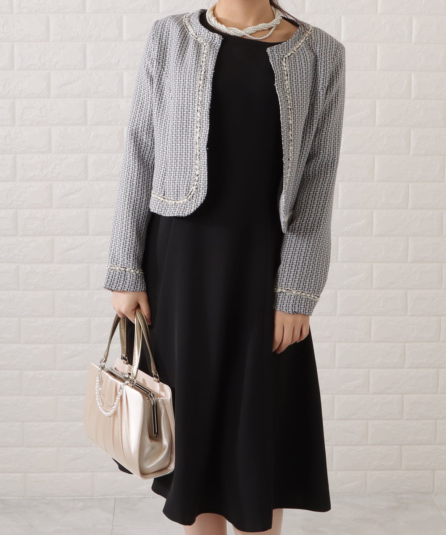 ツイード調ノーカラージャケット&タックフレアワンピースセットアップ