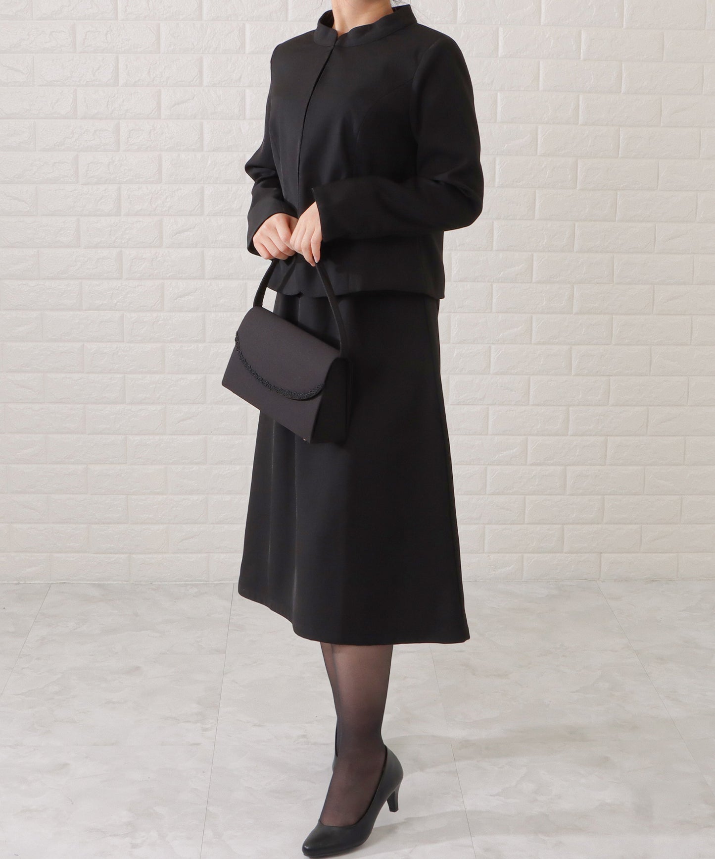 スタンドカラージャケット&セミフレアフェイクレイヤードワンピースセットアップ